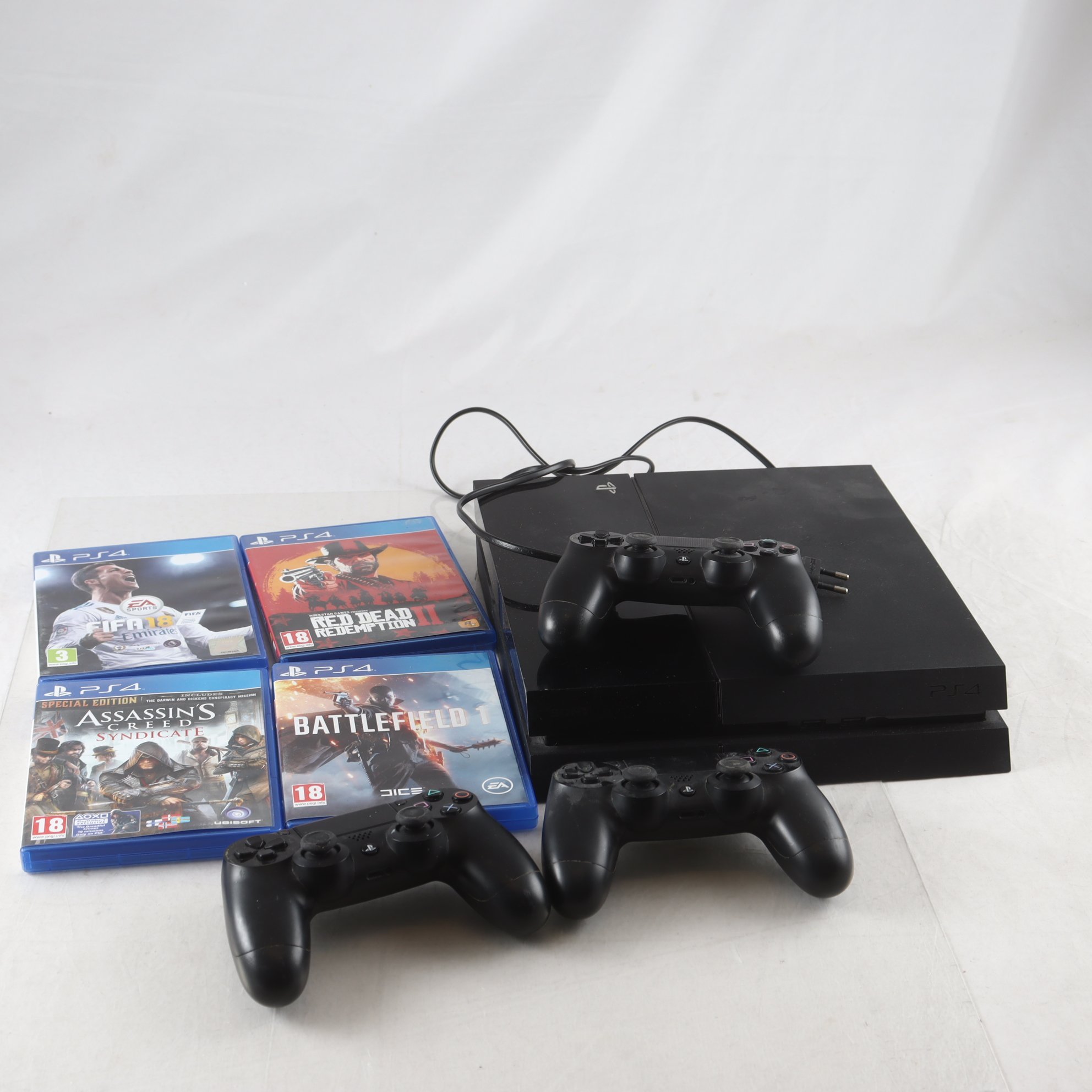 Playstation 4, Samfraktas ej.