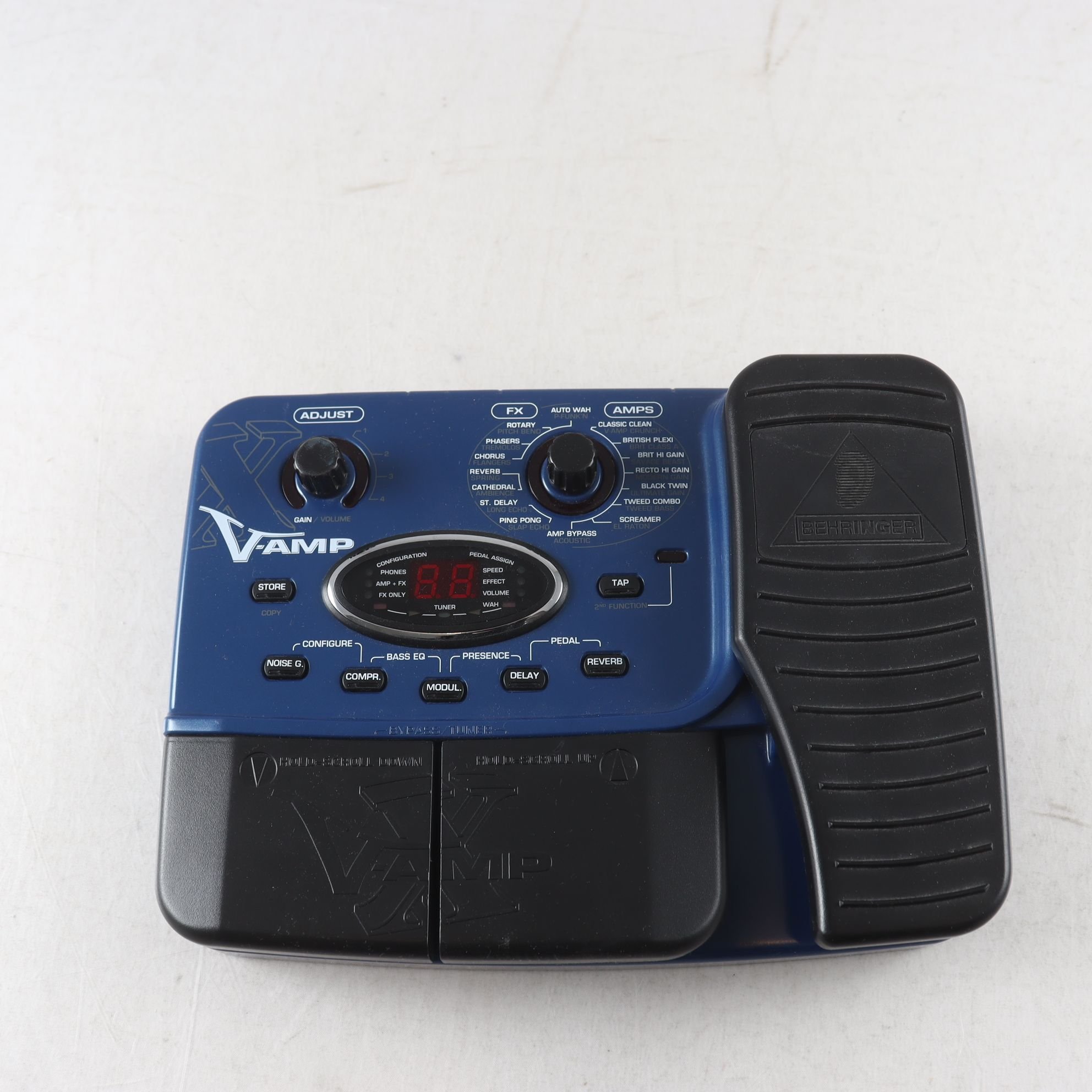 Behringer, V-amp, gitarrpedal