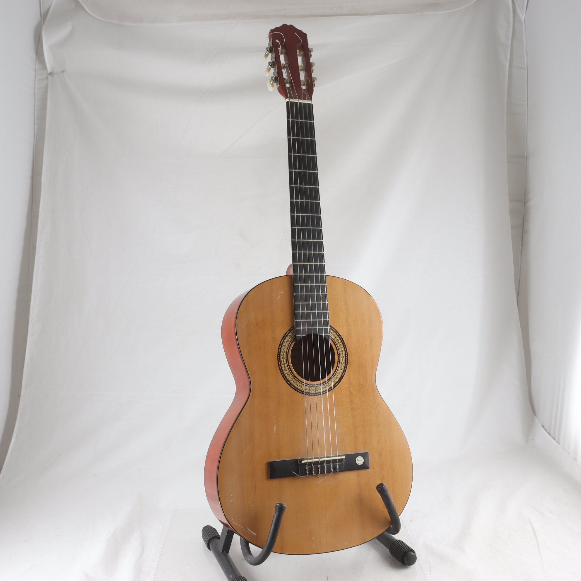 Akustisk gitarr, Tenson. Endast avhämtning.