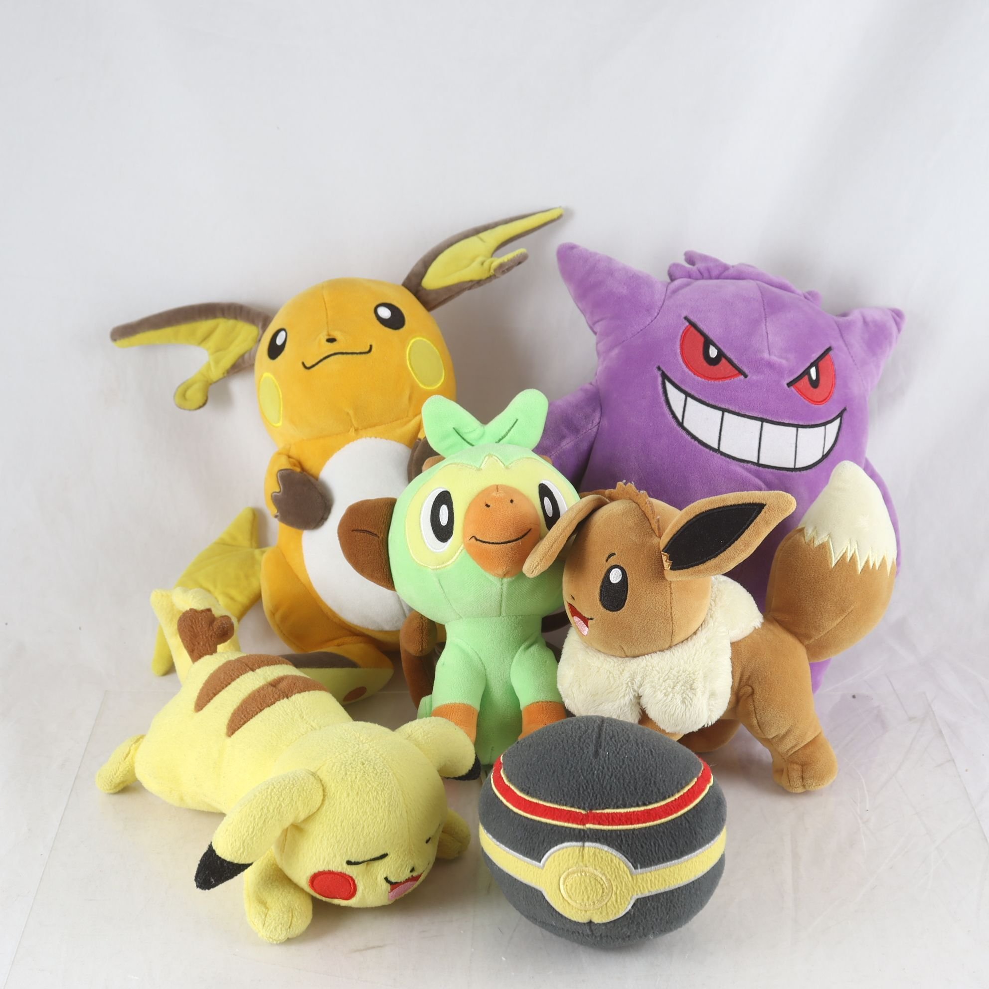 Mjukisdjur, Pokemon. Samfraktas ej.