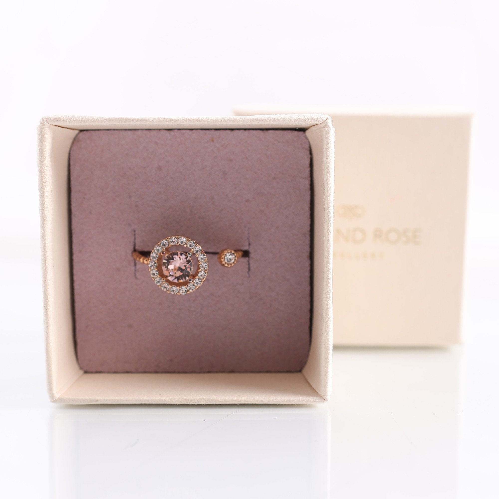 Ring, Lily and Rose, ”Miranda”, rosé färg.