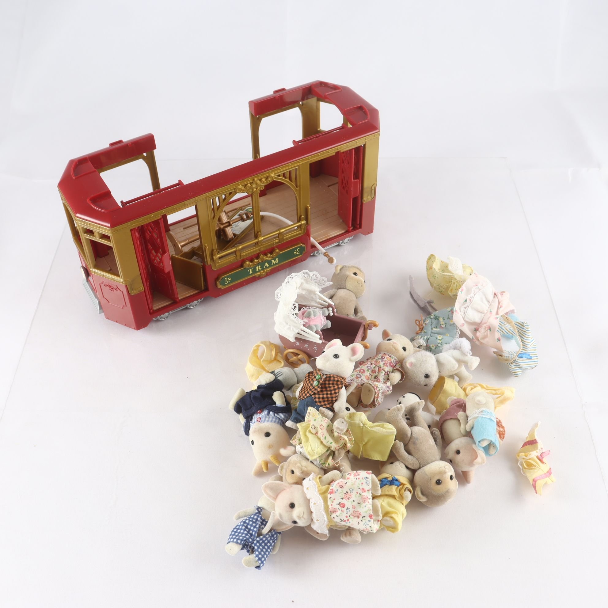 Sylvanian Family, Spårvagn & figurer