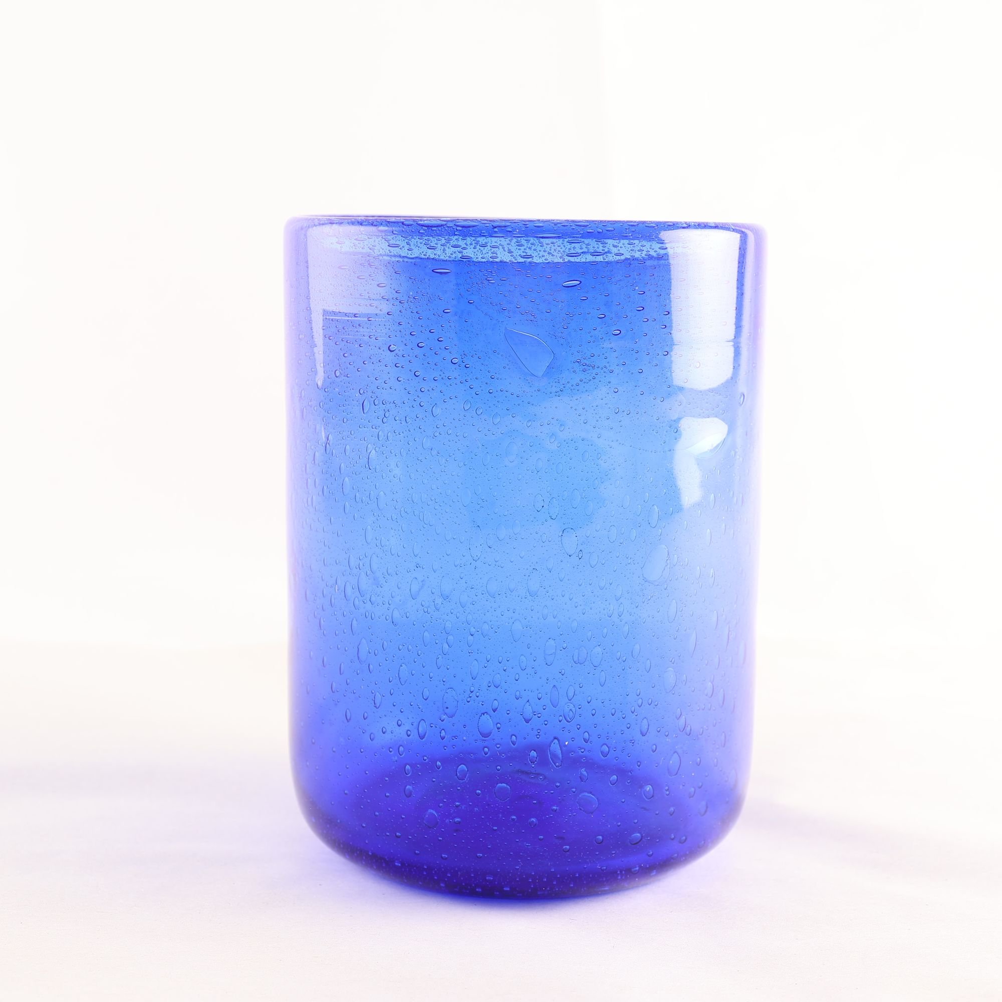 Vas, Boda, Erik Höglund, Blått konstglas, Signerad. Samfraktas ej
