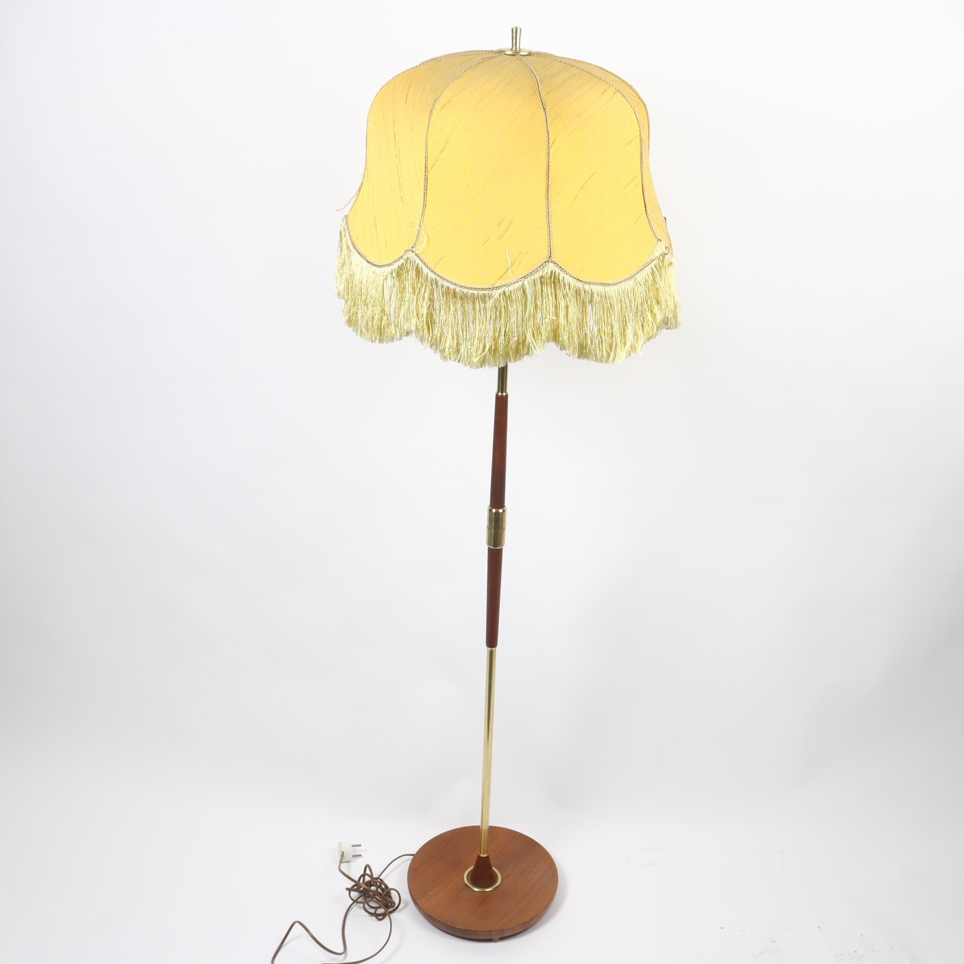 Golvlampa, 1960-70-tal. Endast avhämtning.