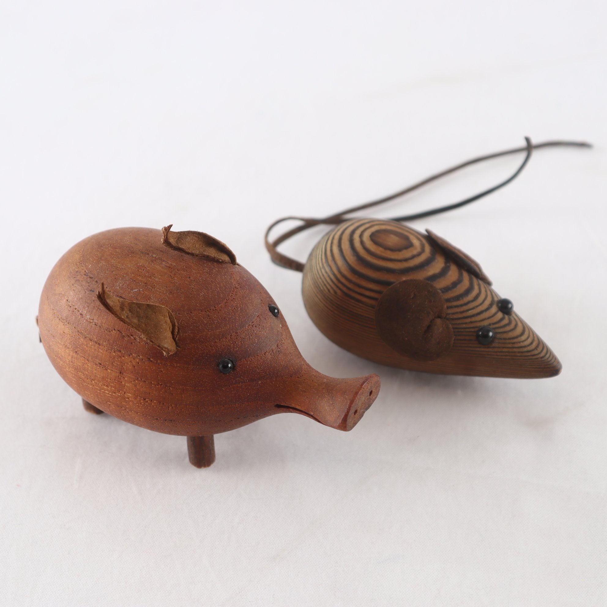 Figurer, trä och läder, 1950/60tal