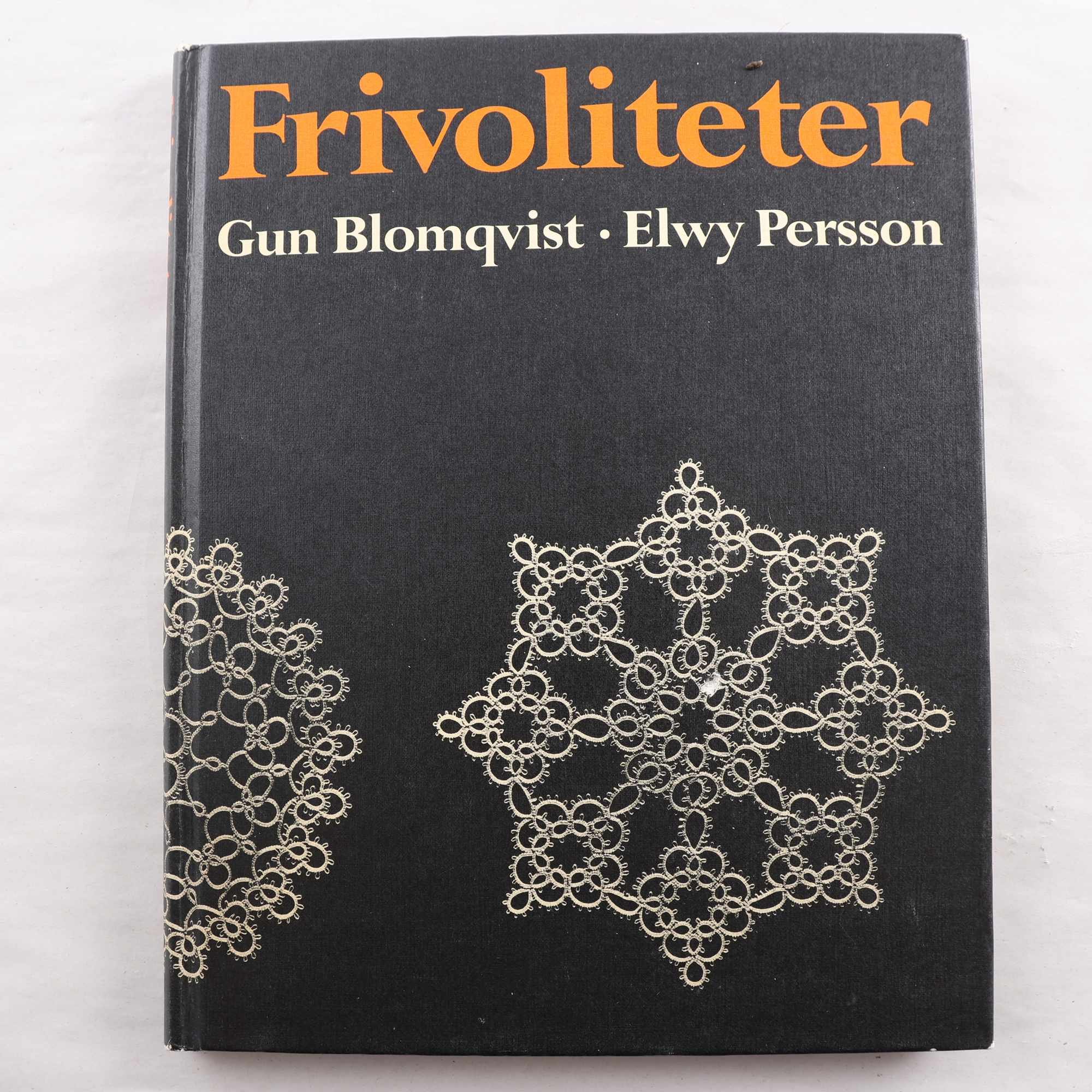 Gun Blomqvist & Elwy Persson, Frivoliteter