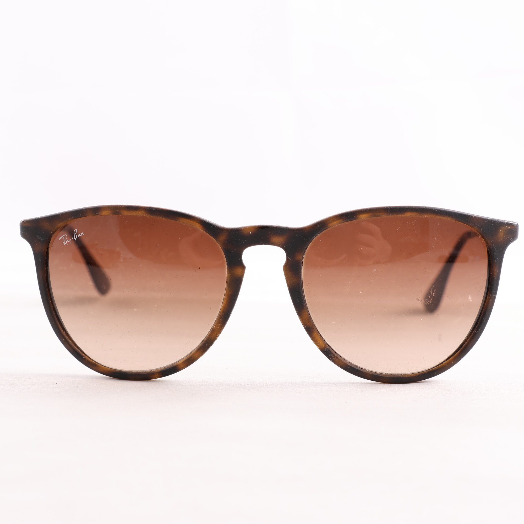 Solglasögon, Ray-ban