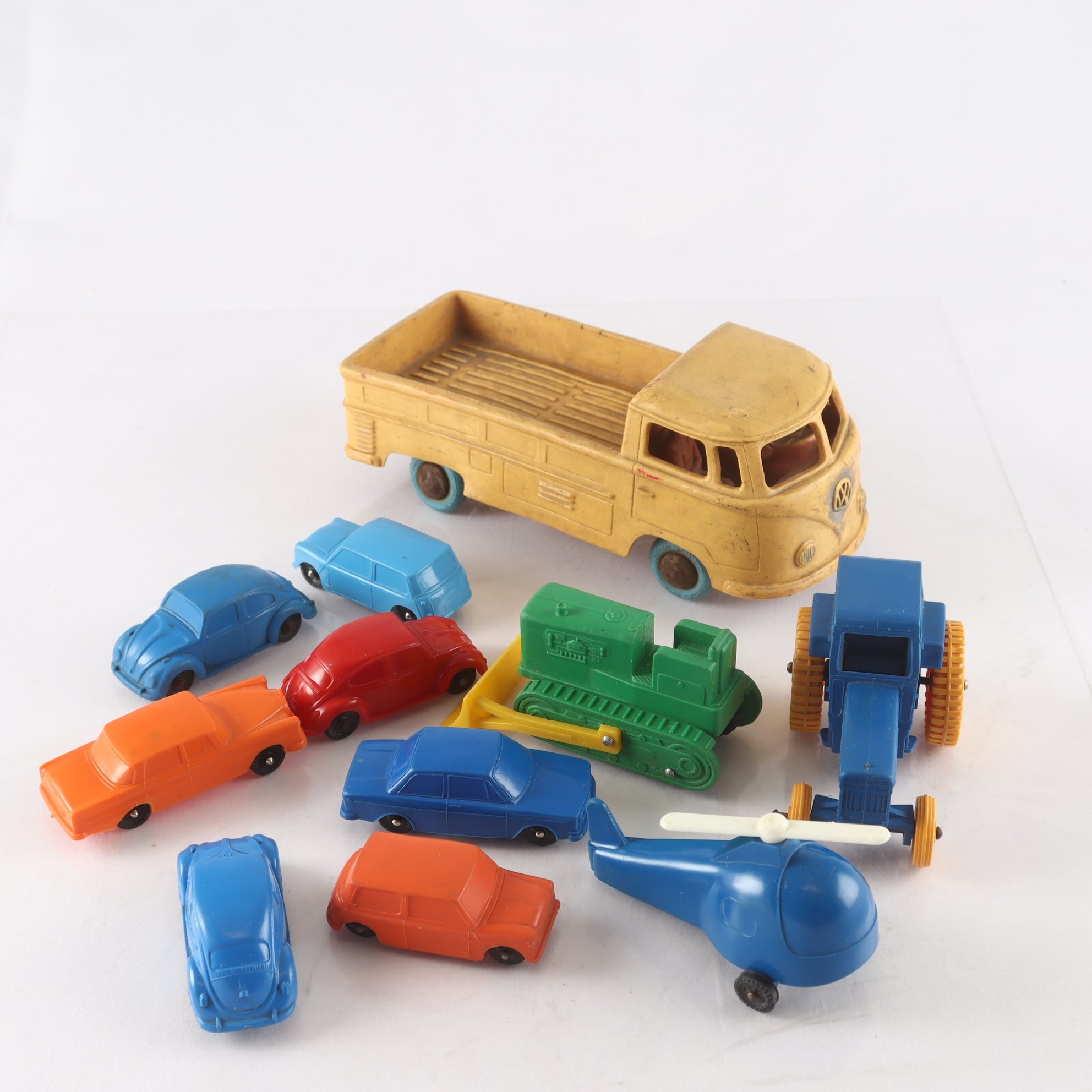 Plastbilar, Galanite mfl, blandat