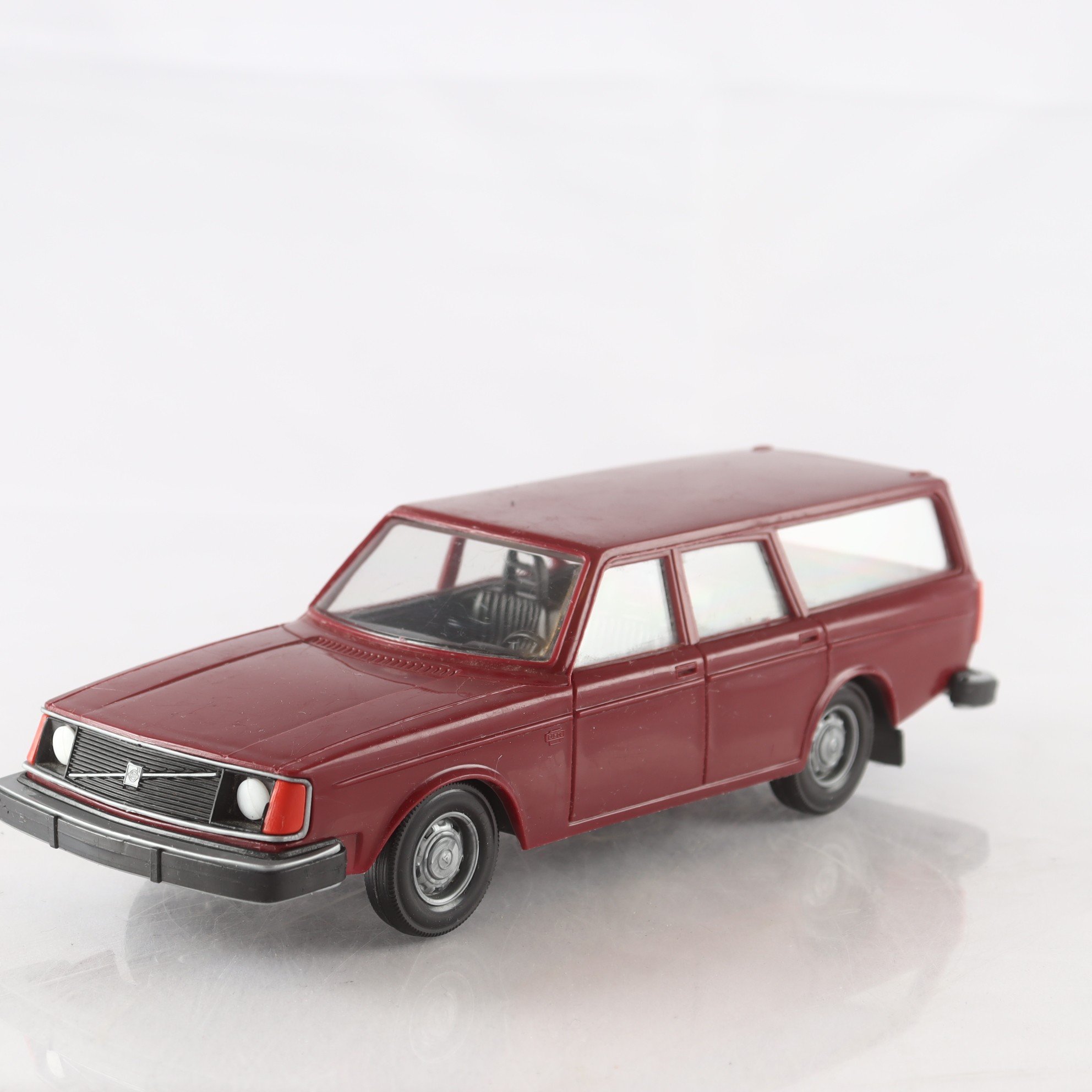 Plastbil, Volvo 245 DL,finland.