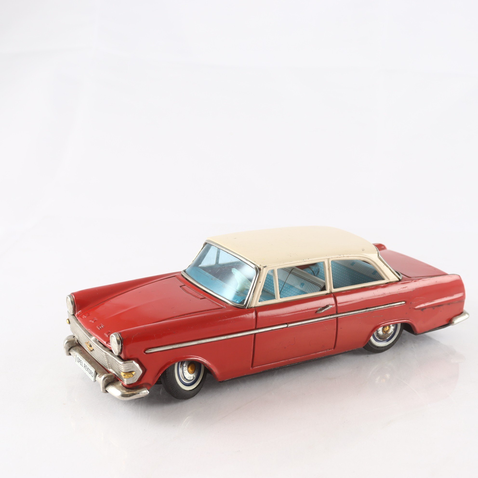 Plåtbil, Opel record, japan,retro.