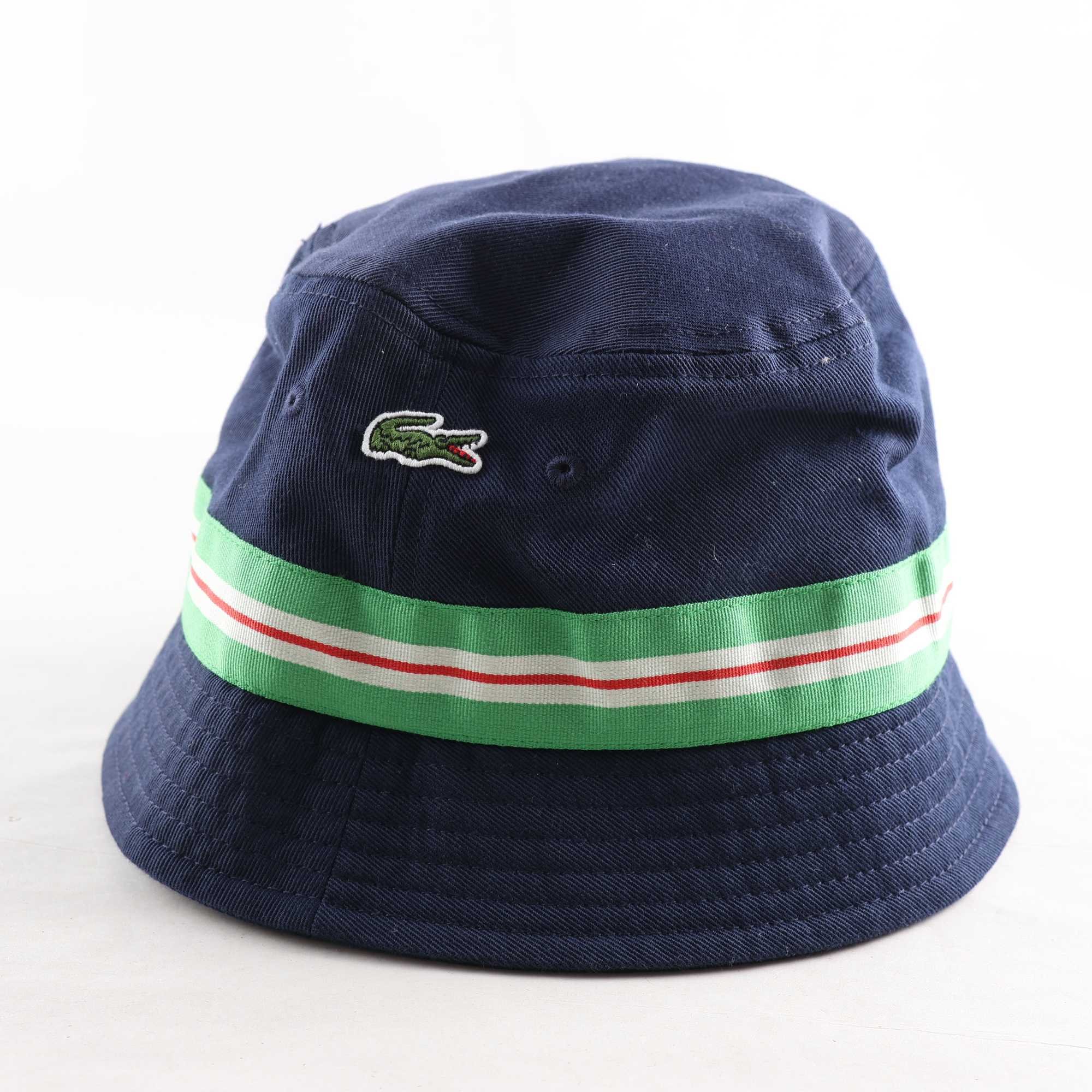 Hatt, Lacoste, stl. S