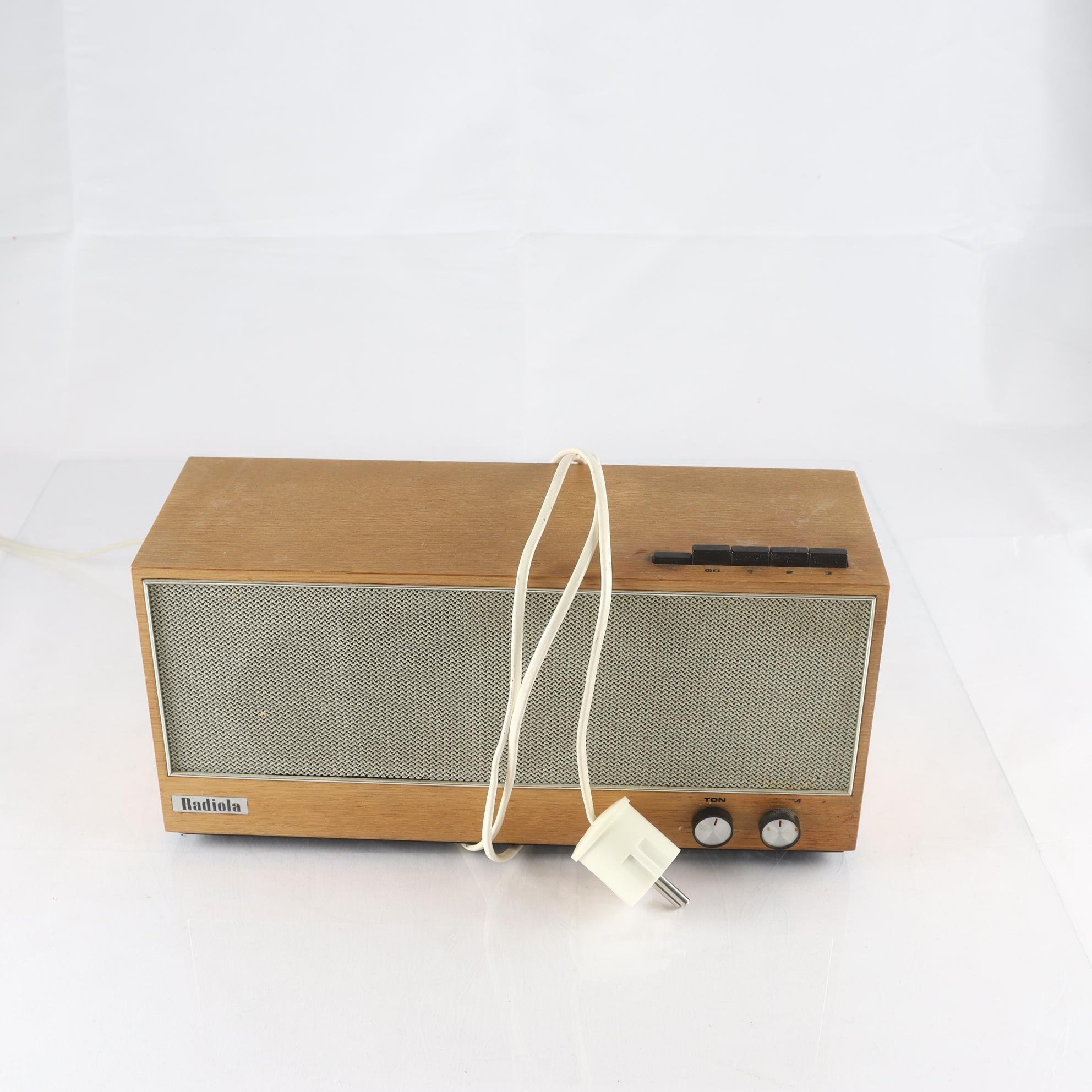 Radio, Radiola, Polkett, typ 7652