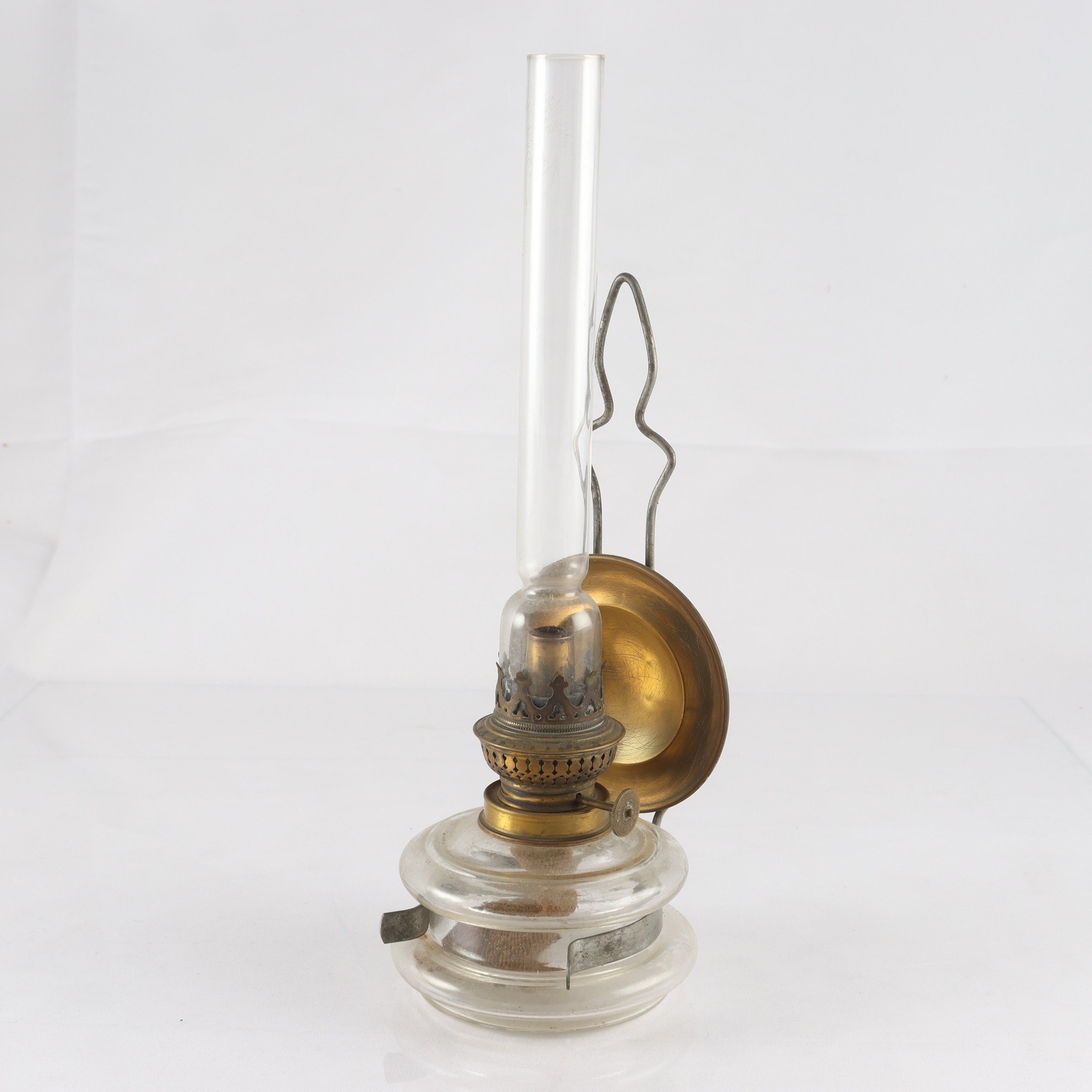 Väggfotogenlampa, Kosmos Brenner, 1800/1900-tal. Samfraktas ej.