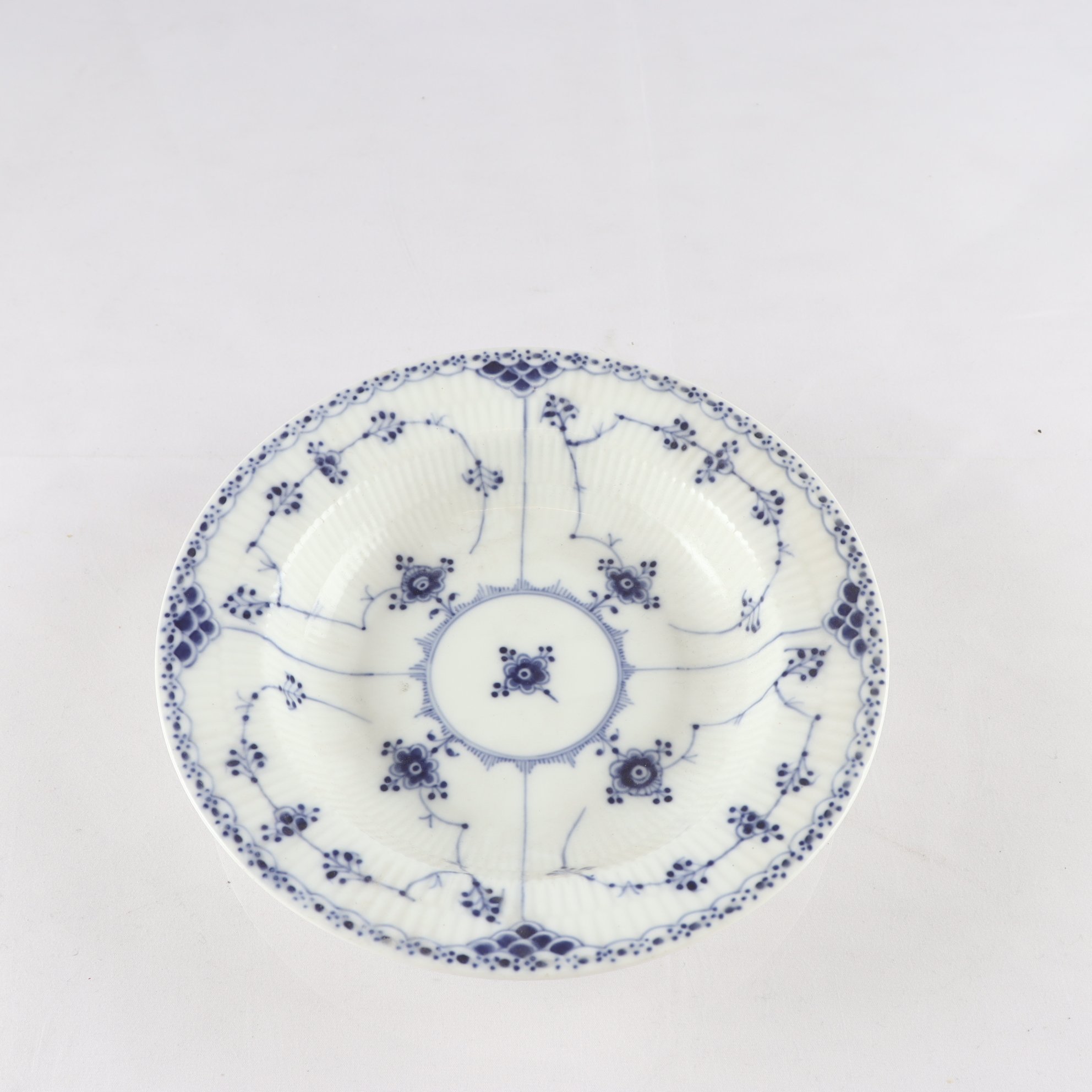 Skål, Musselmalet, halvblond, Royal Copenhagen