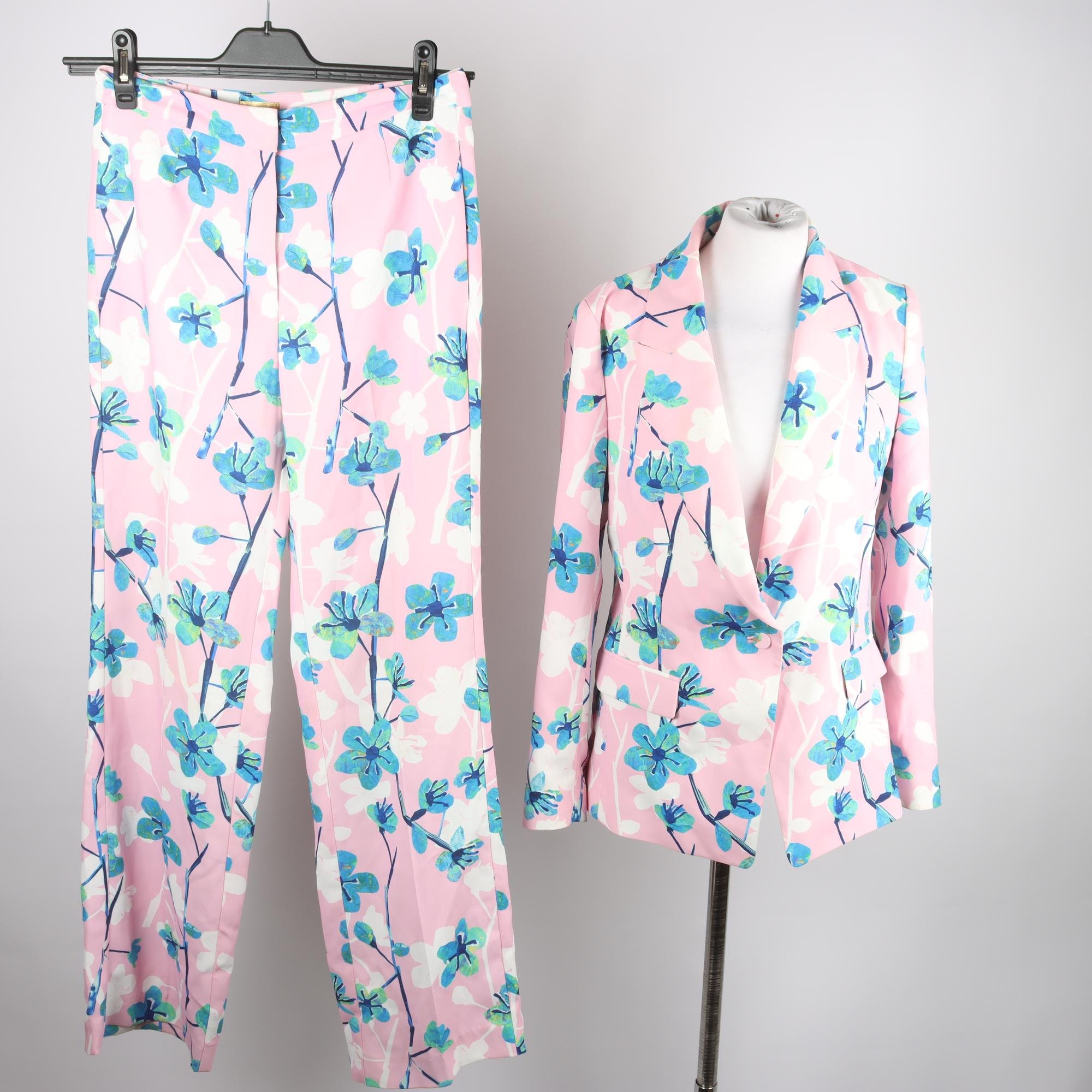 Kostym, H&M, rosa, blommig, stl. 38