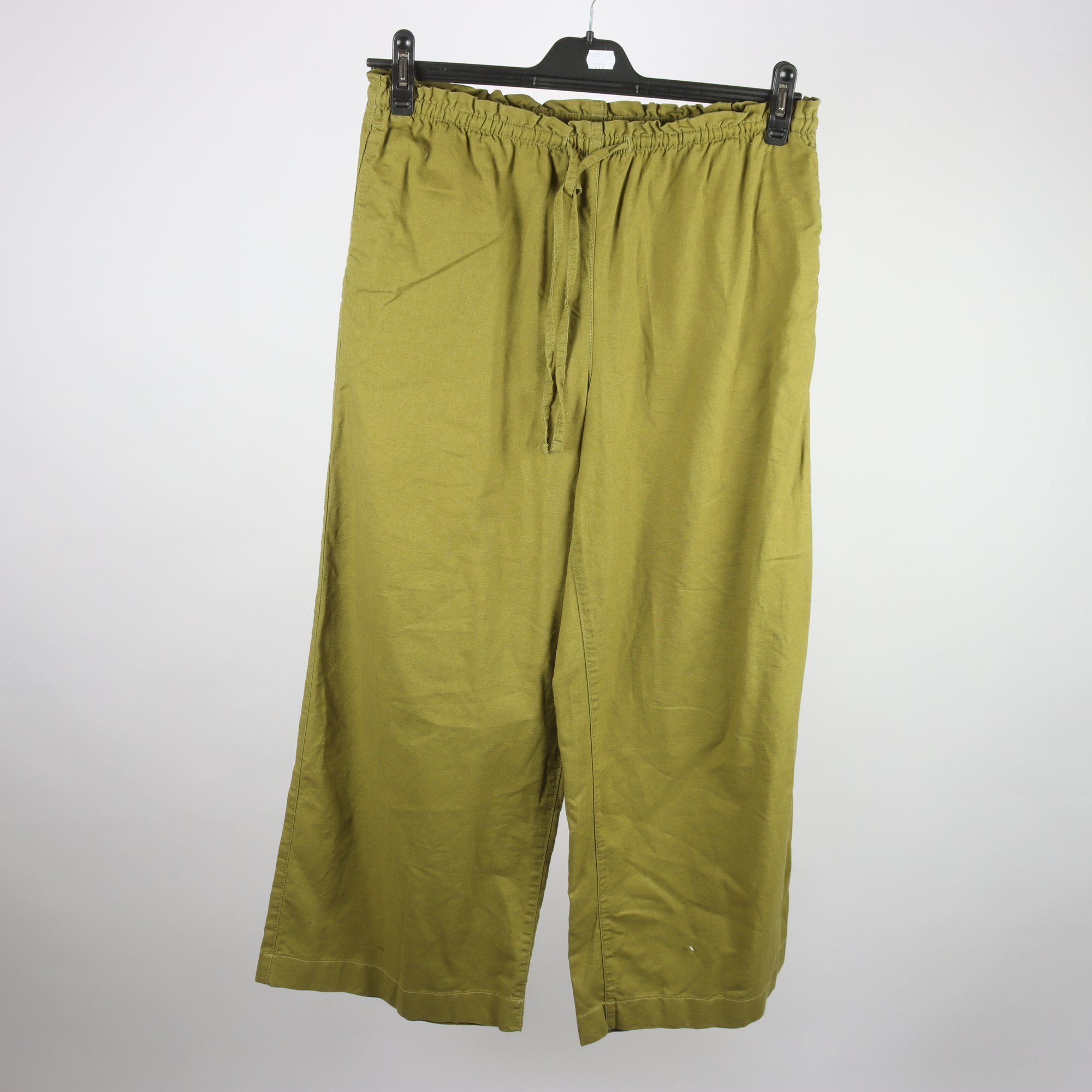 Byxor, H&M, olivgrön, 51% lin, stl. M.
