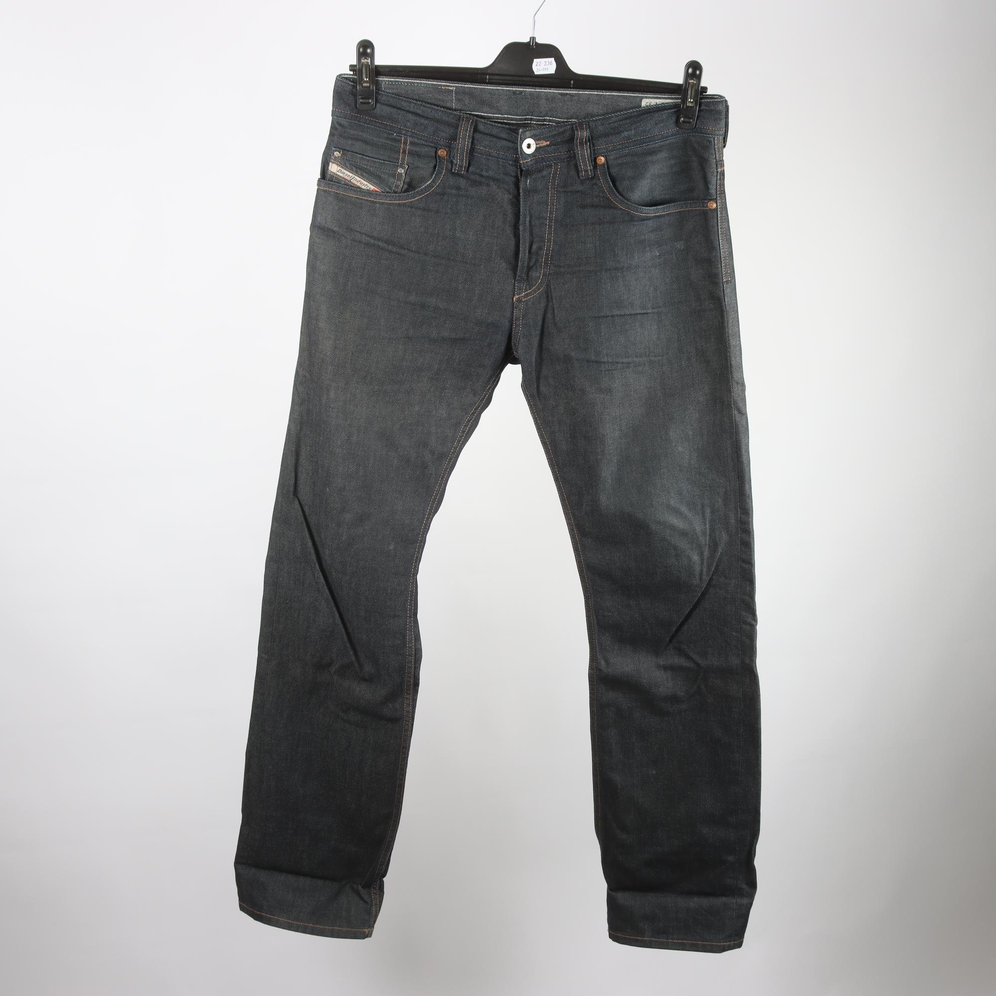 Jeans, Diesel ”Larkee-Relaxed”, stl. 30/32