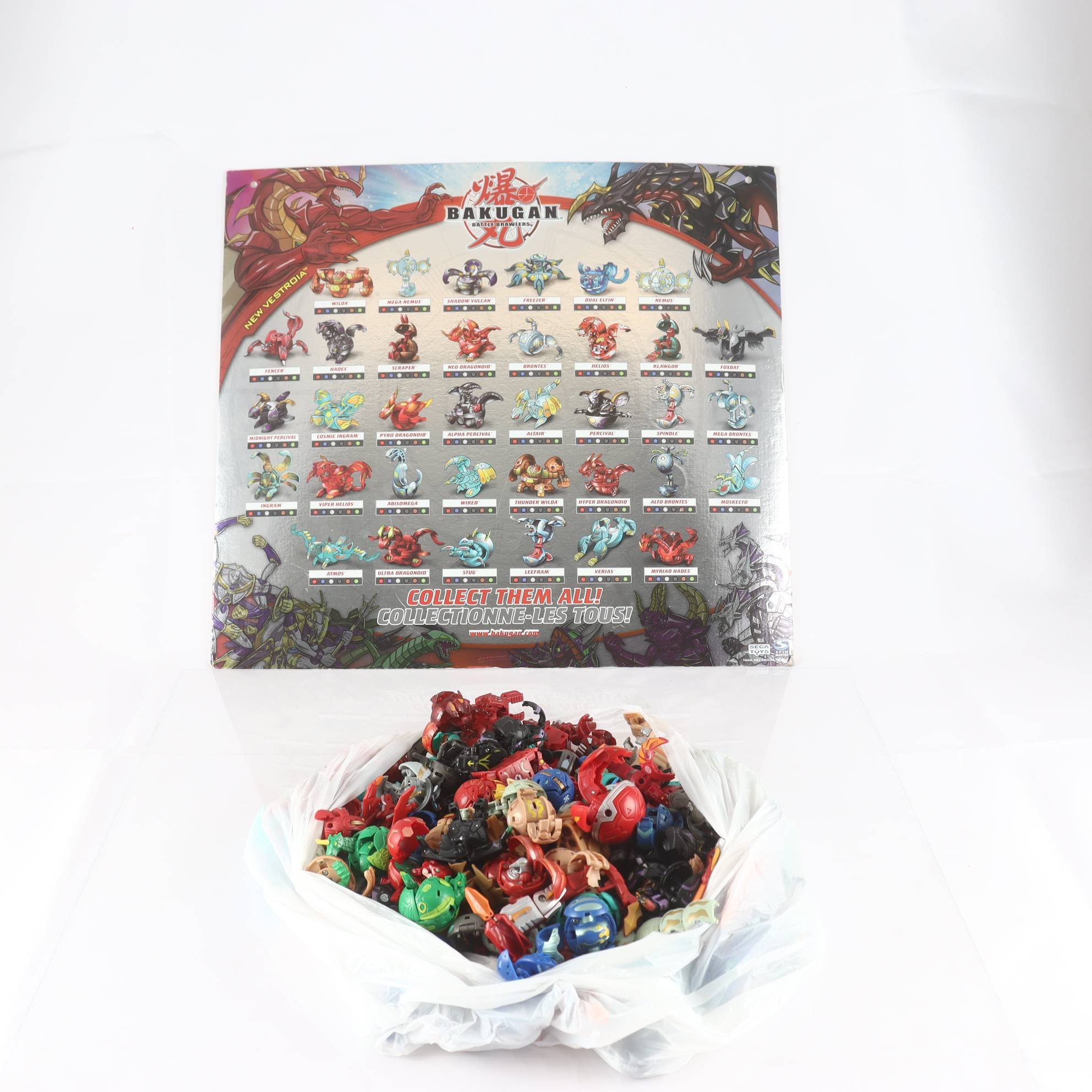 Figurer, Bakugan, med butiksskylt. Endast avhämtning.