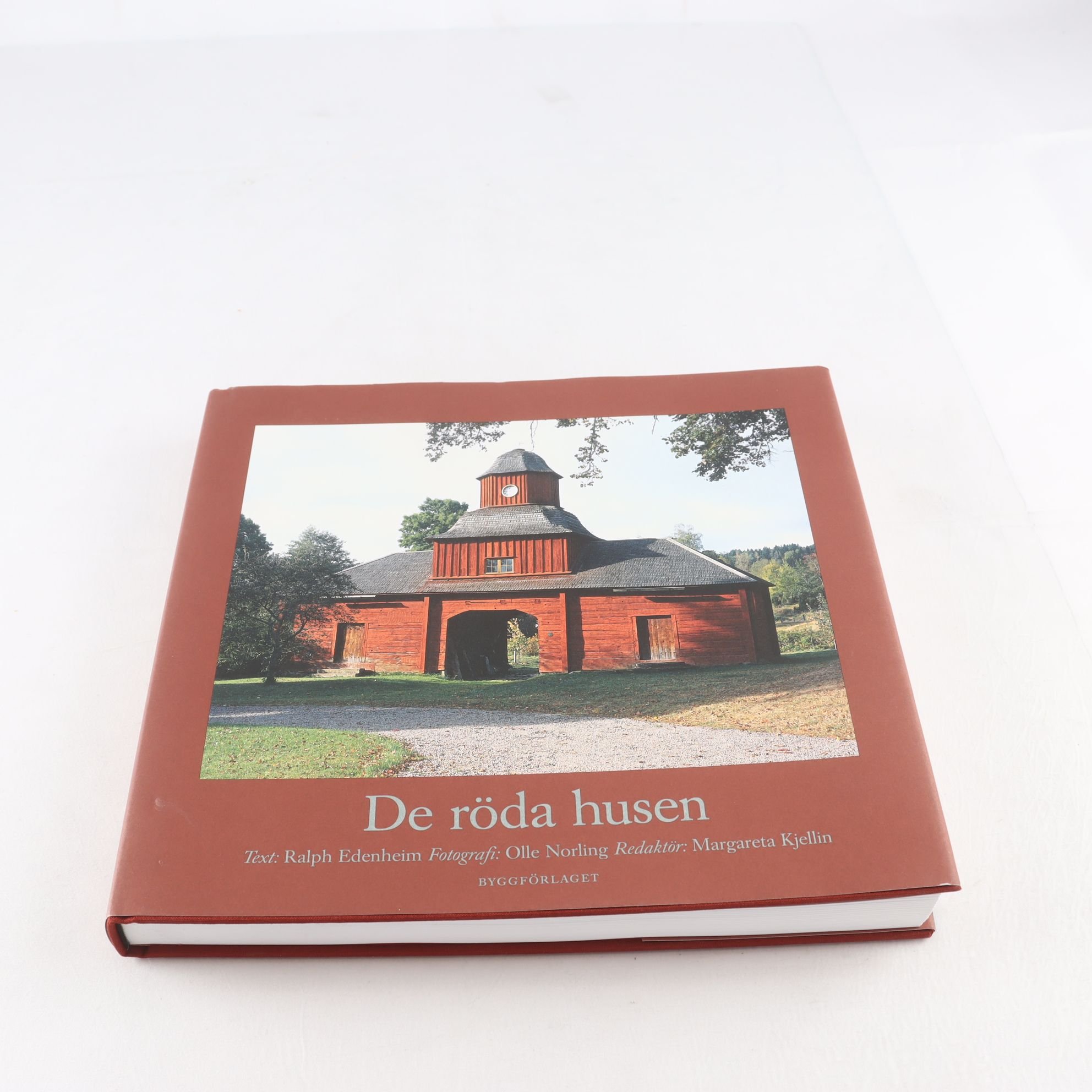 Ralph Edenheim, De röda husen