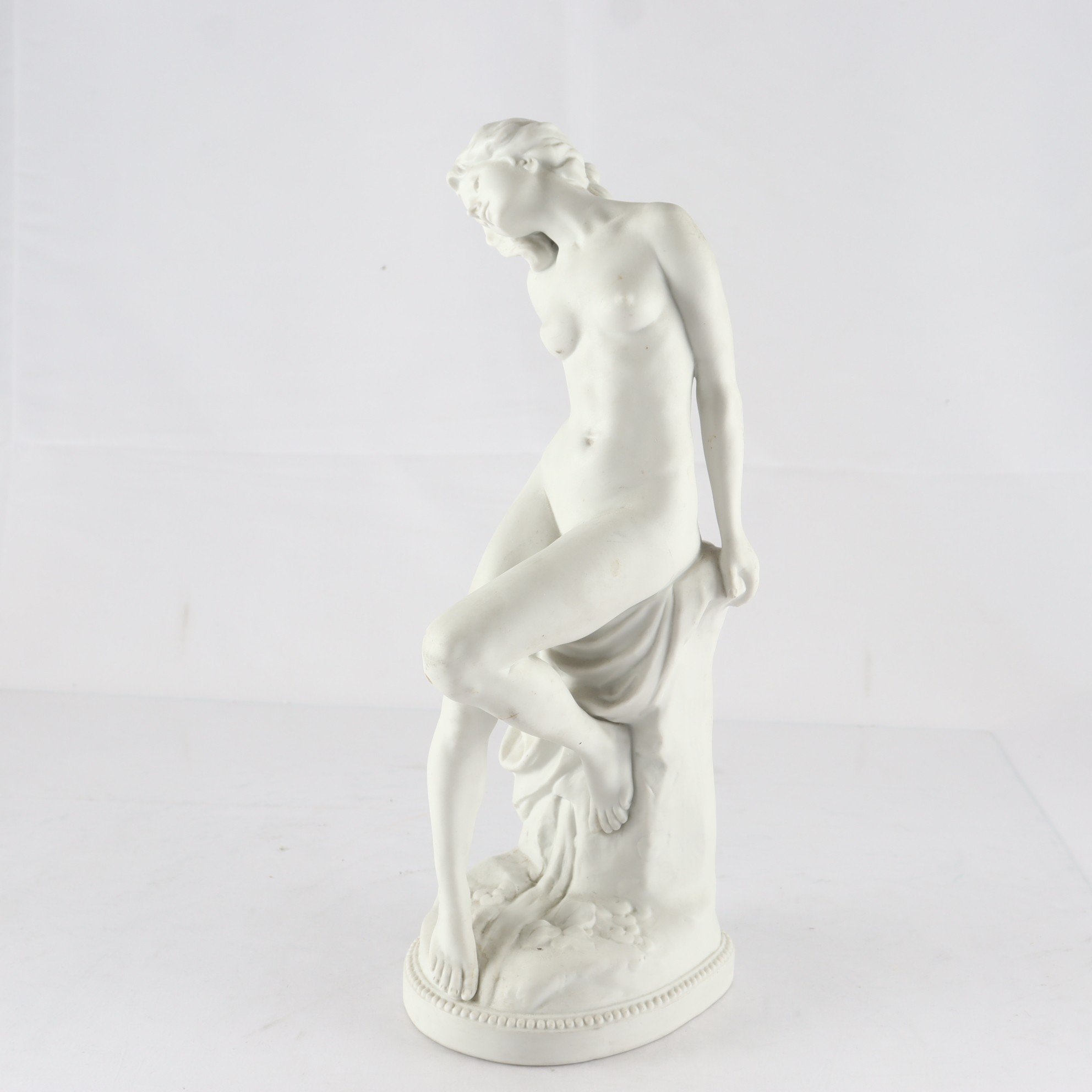 Skulptur, parian. Samfraktas ej.