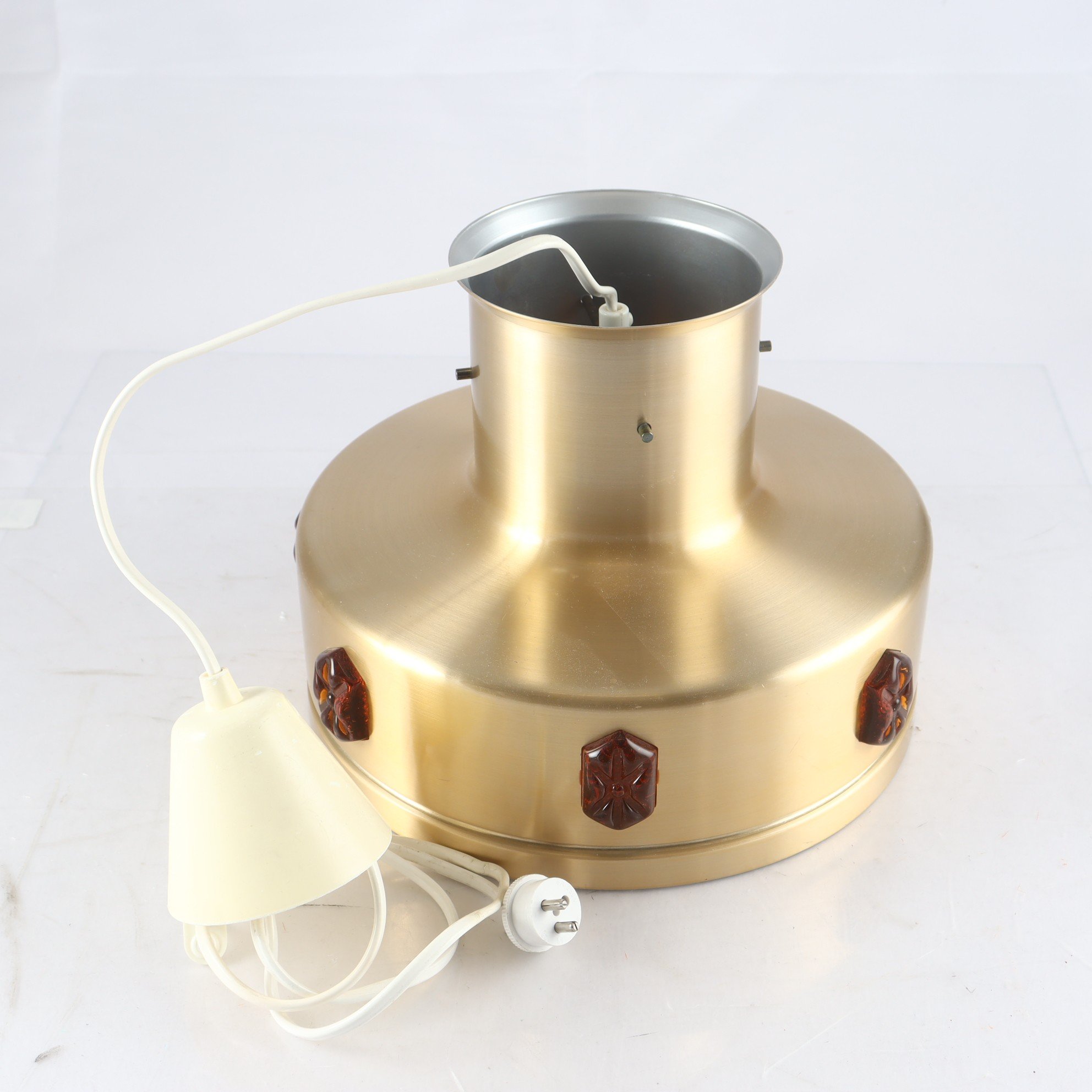 Taklampa, retrodesign, 1960-70-tal. Samfraktas ej.