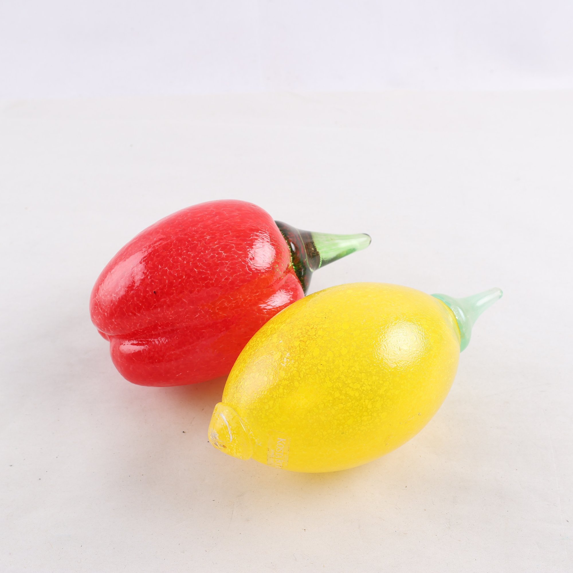 Glasfrukter, Kosta Boda, Gunnel Sahlin, ”Frutteria”, 2 st.