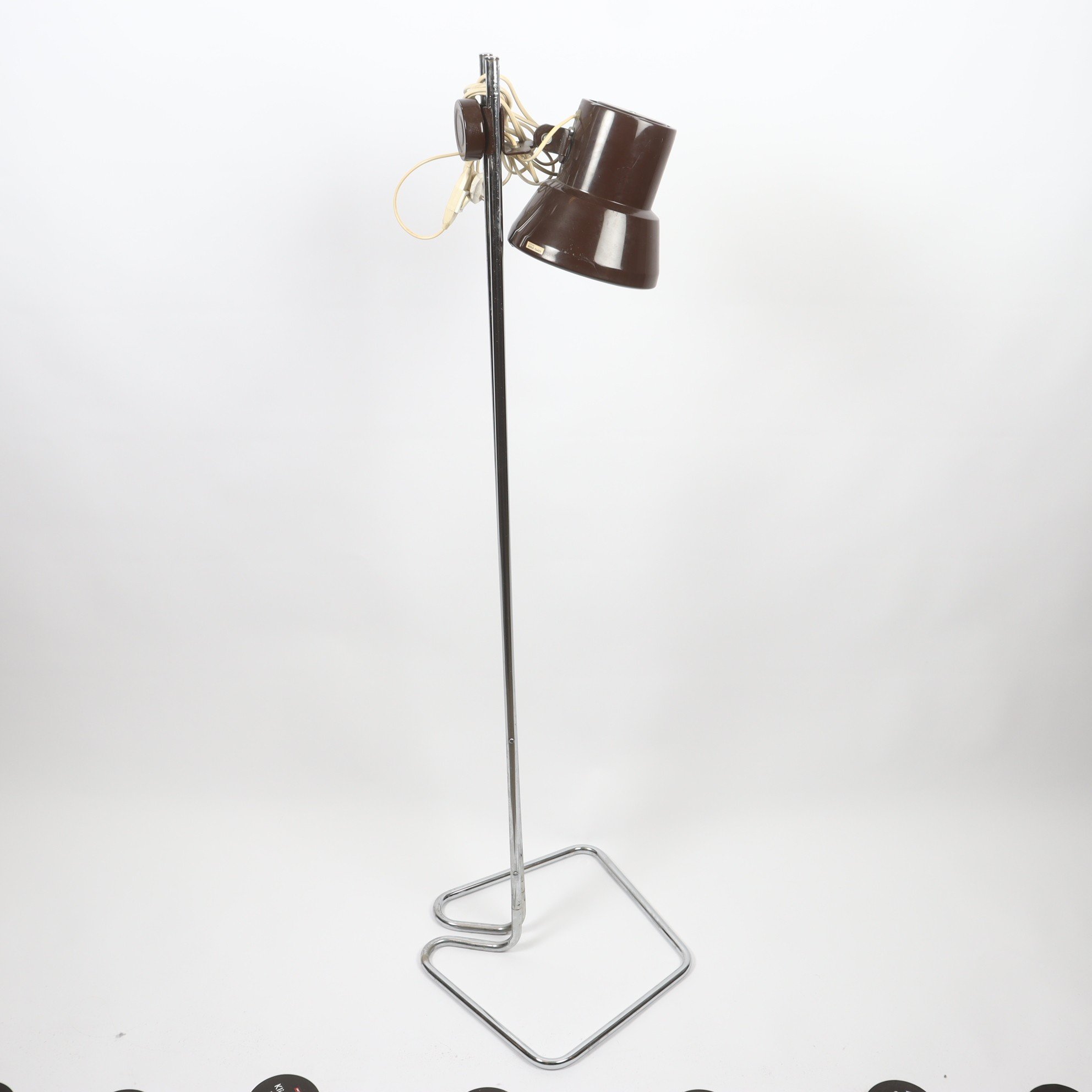 Golvlampa, Börje Claes, 1970-tal. Endast avhämtning.