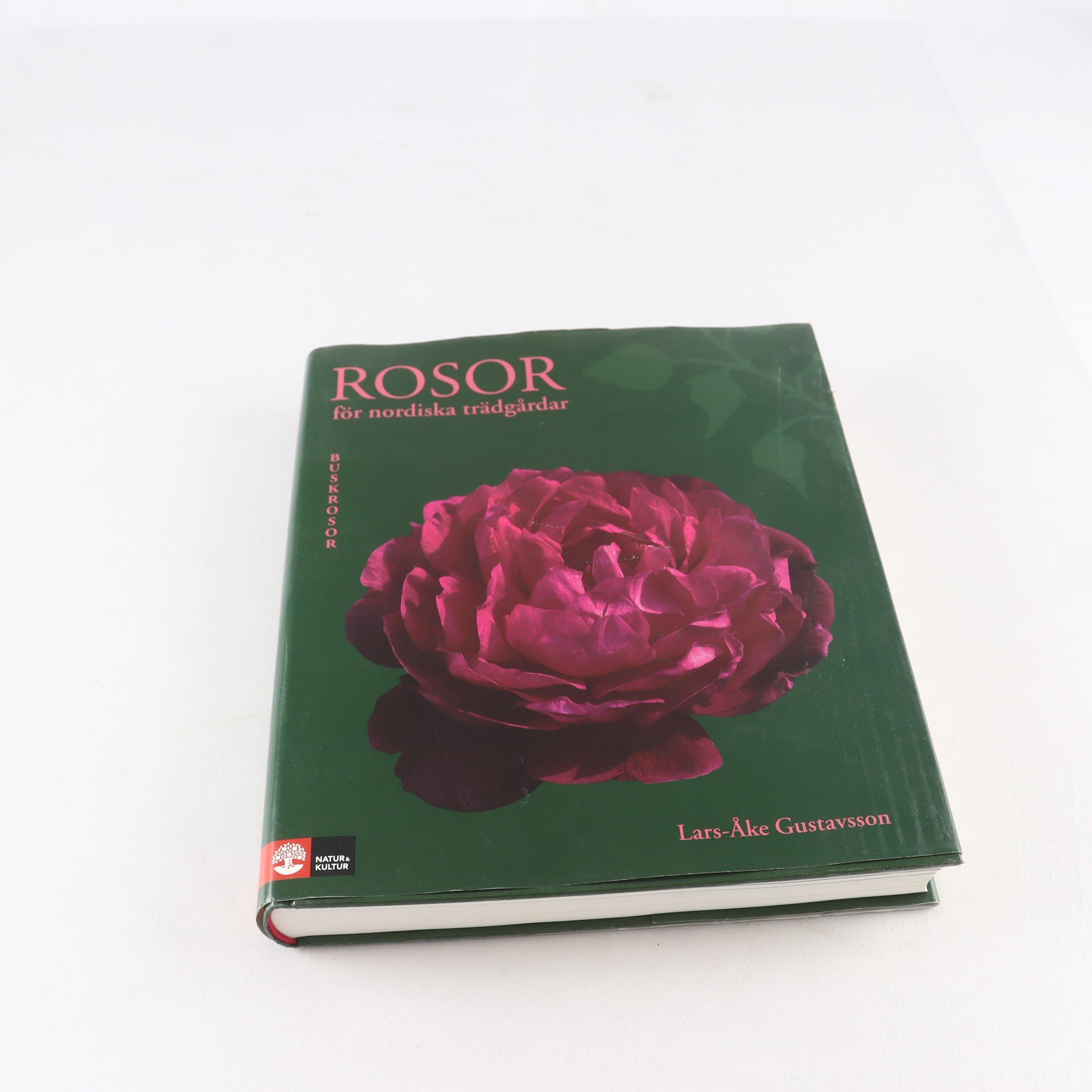 Rosor för nordiska trädgårdar, Lars-Åke Gustavsson