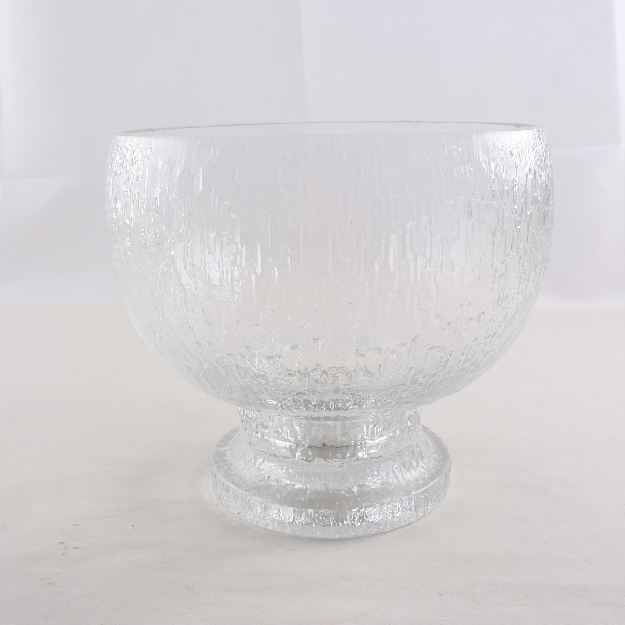Skål, Iittala, Kekkerit. Samfraktas ej