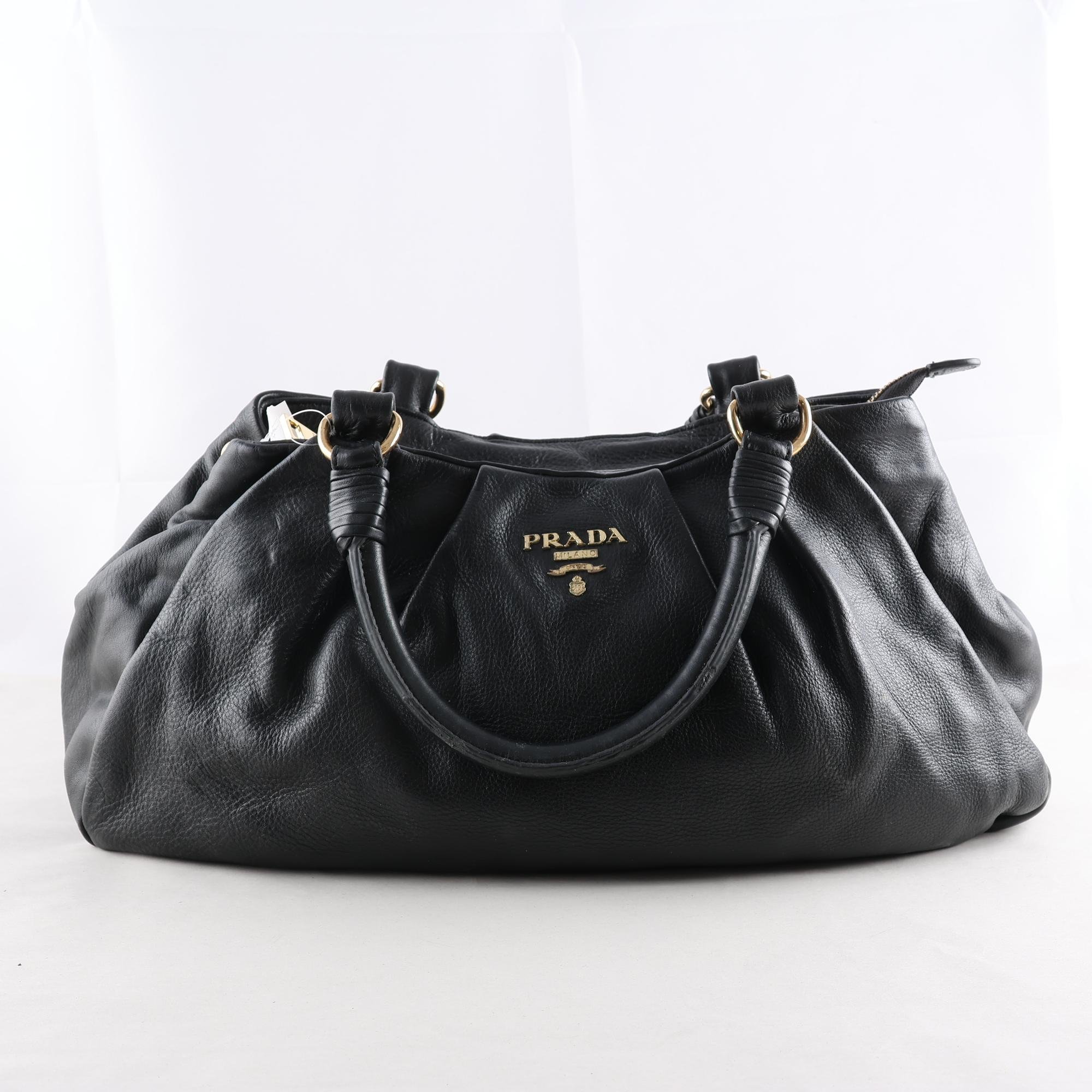 Väska, Prada, läder