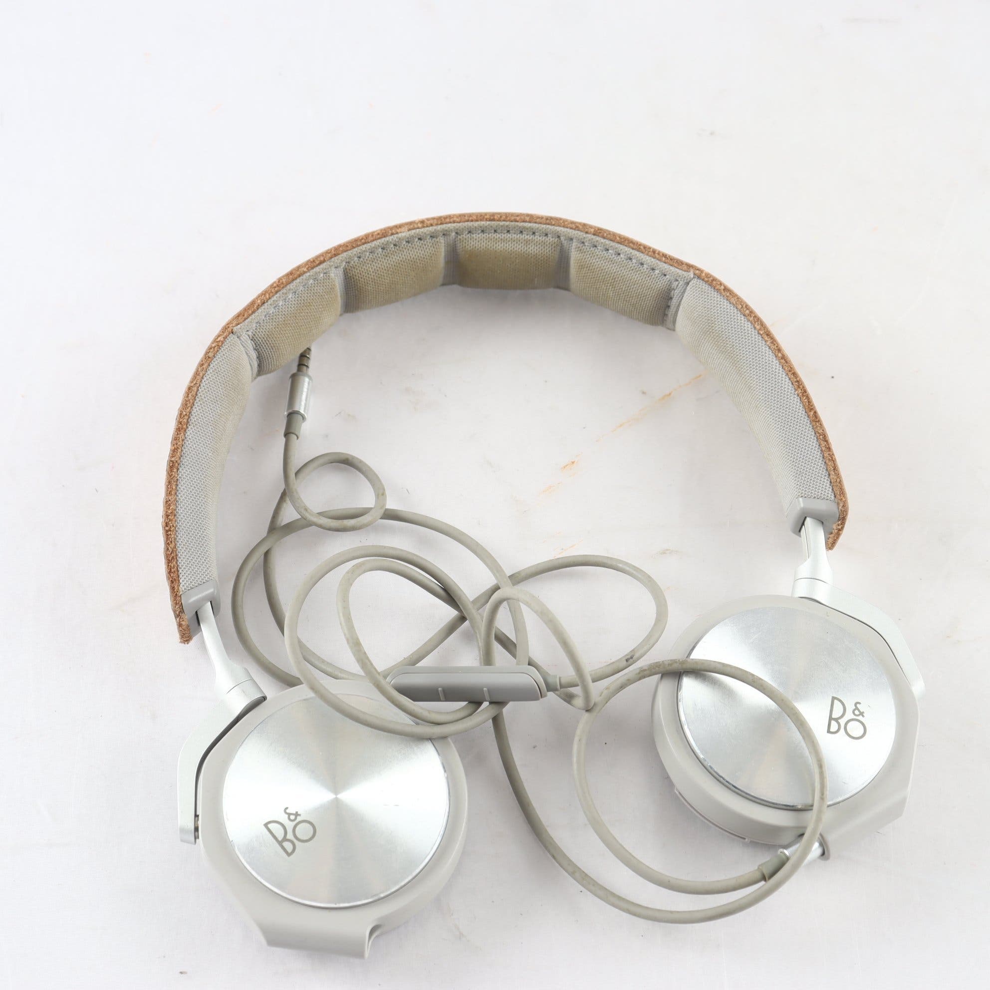 Hörlurar, Bang & Olufsen