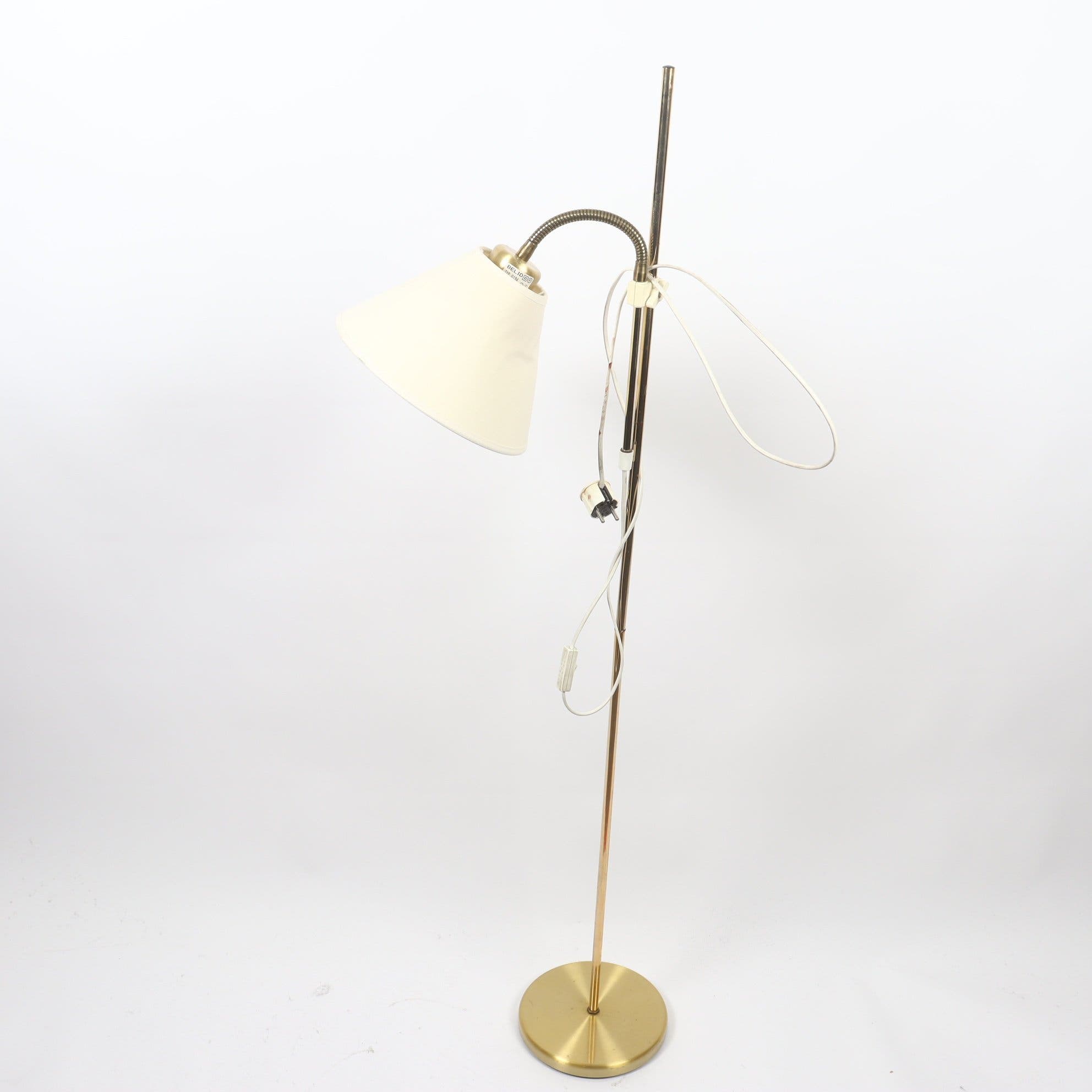 Golvlampa, Belid type G194. Endast avhämtning.