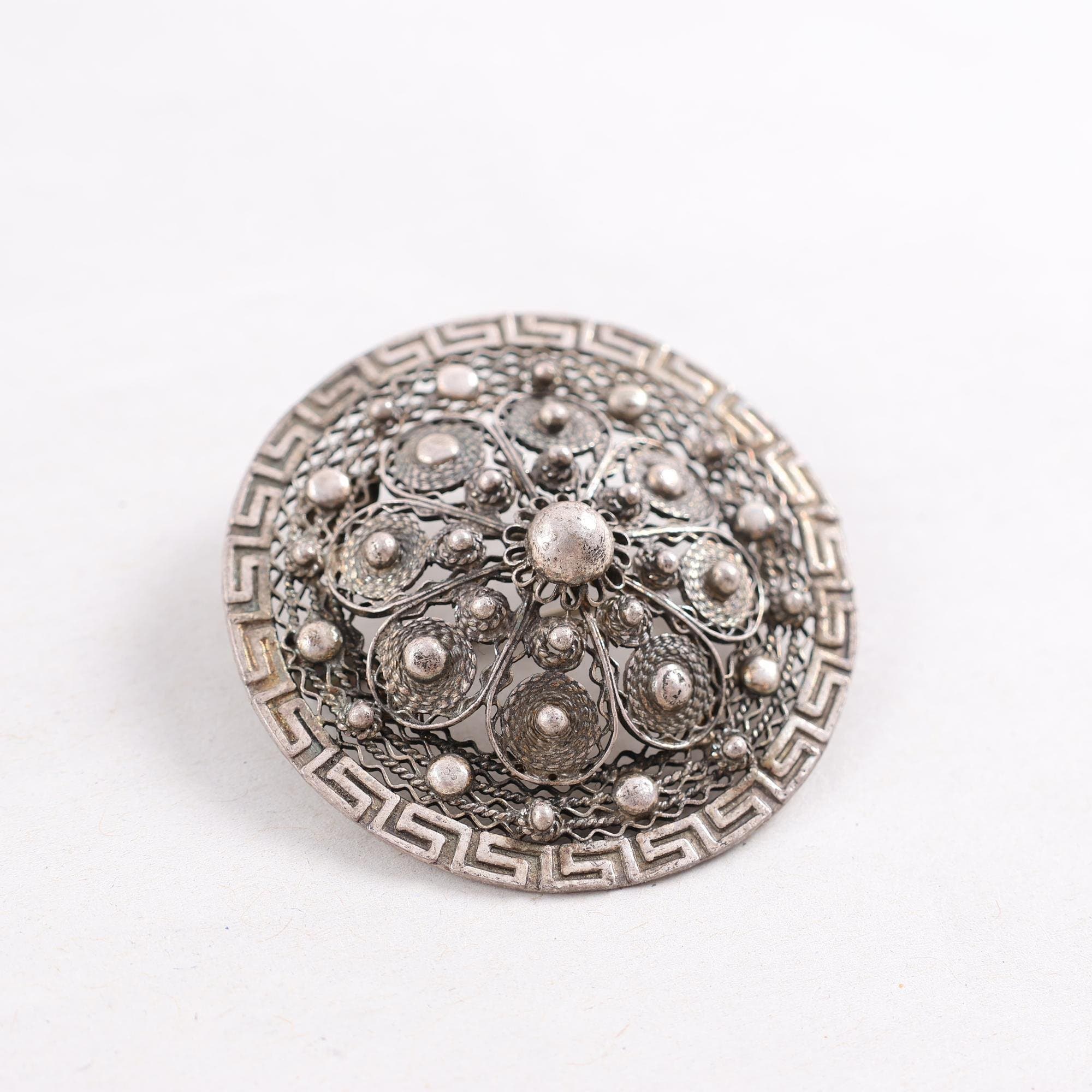 Brosch, silver, filigran, vikt: 10.4g
