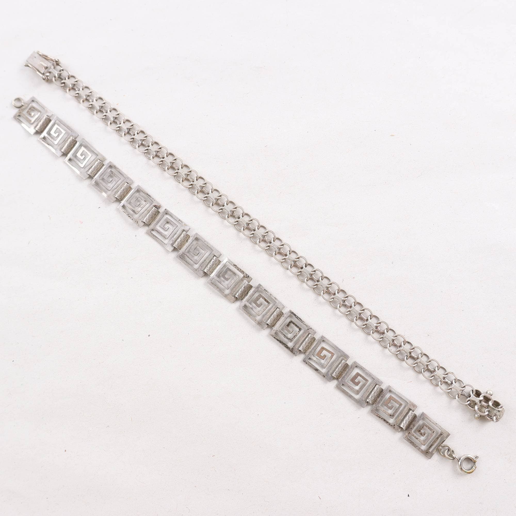 Armband, silver, två stycken, vikt: 11g