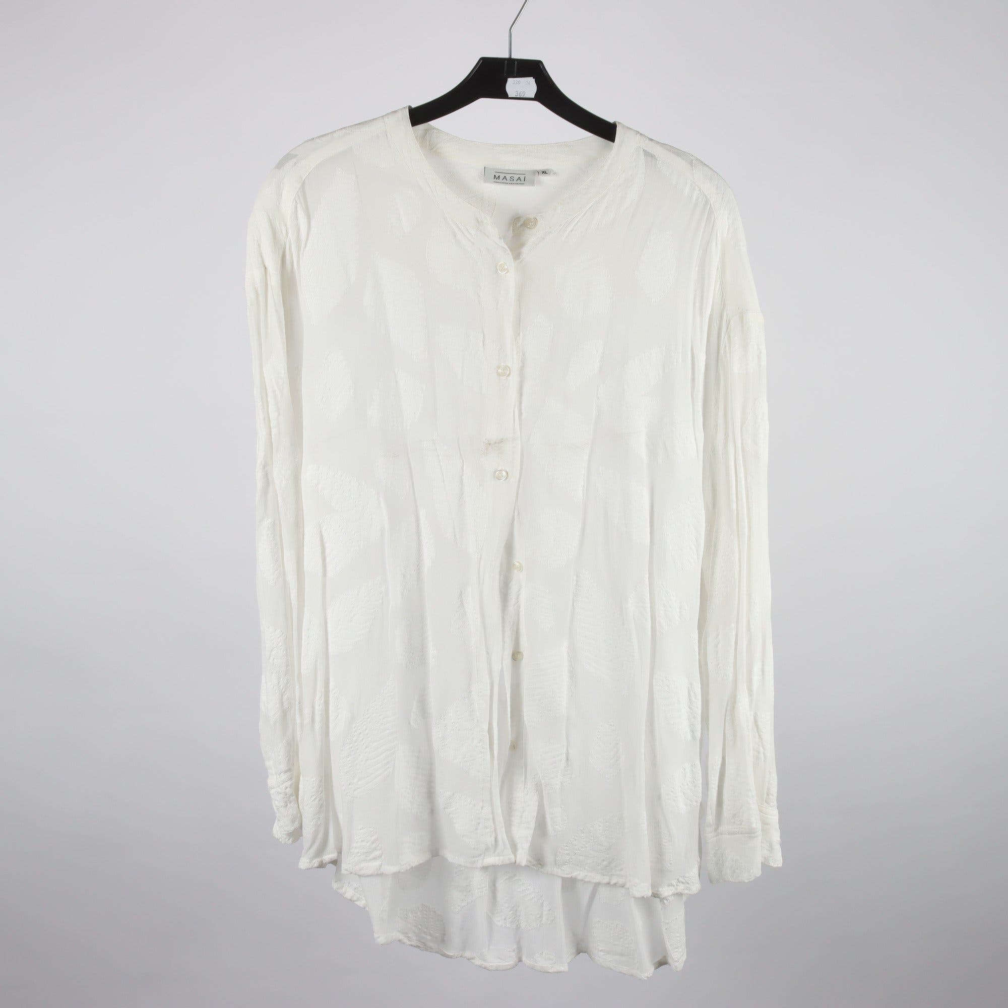 Blus, Masai, vit, stl. XL.