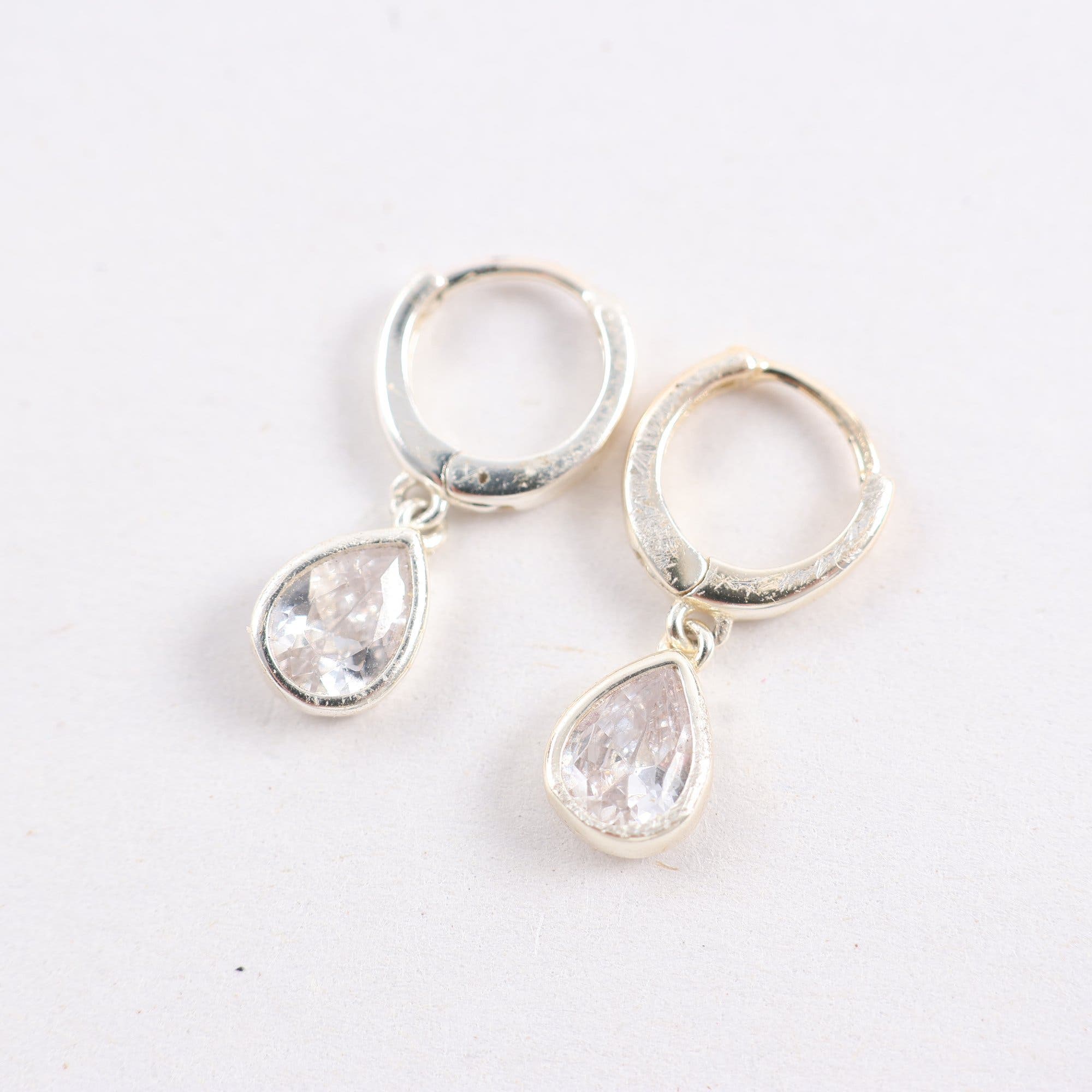 Örhängen, Silver 925 med infattande stenar, Thomas Sabo