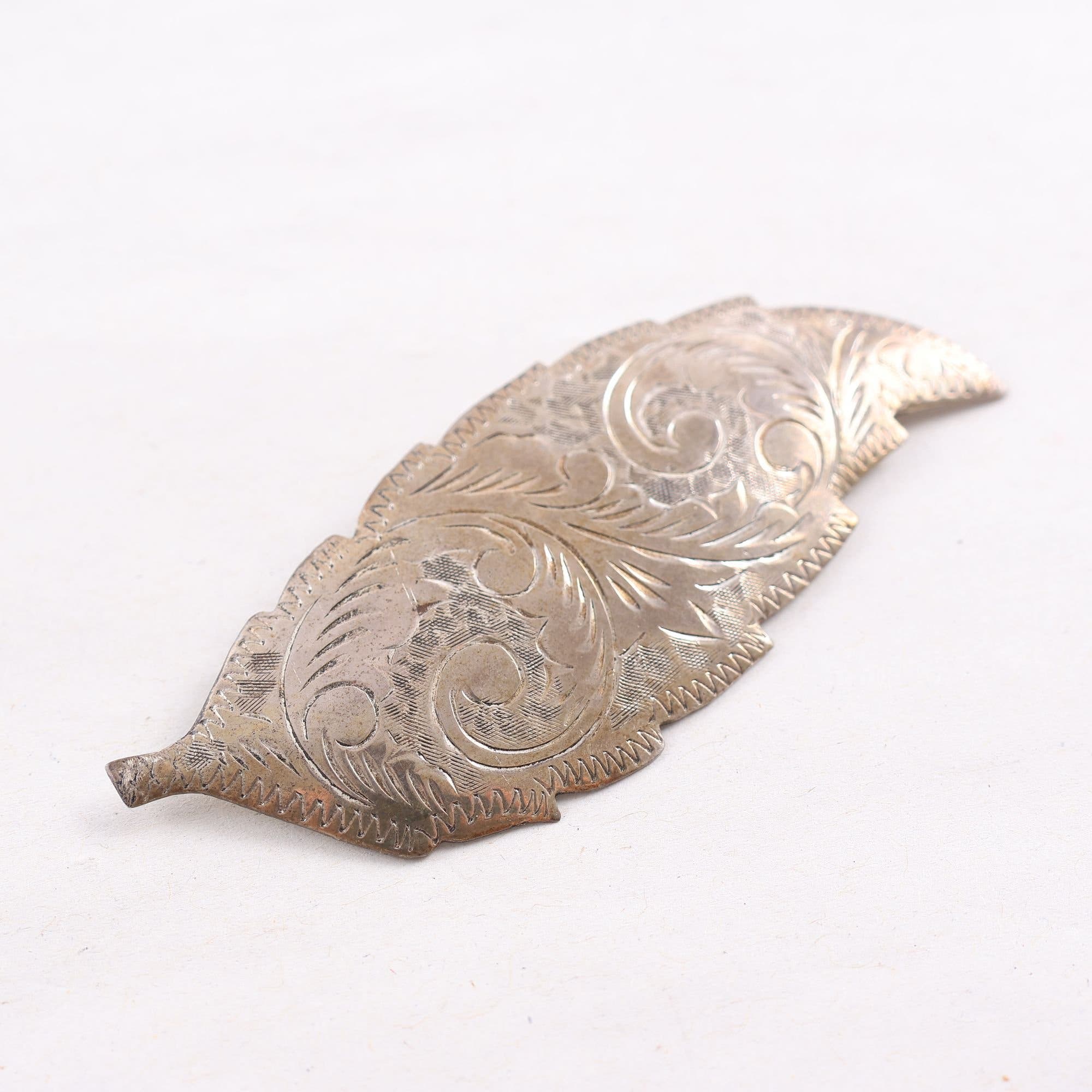 Brosch, bladformad, allmoge, silver 925