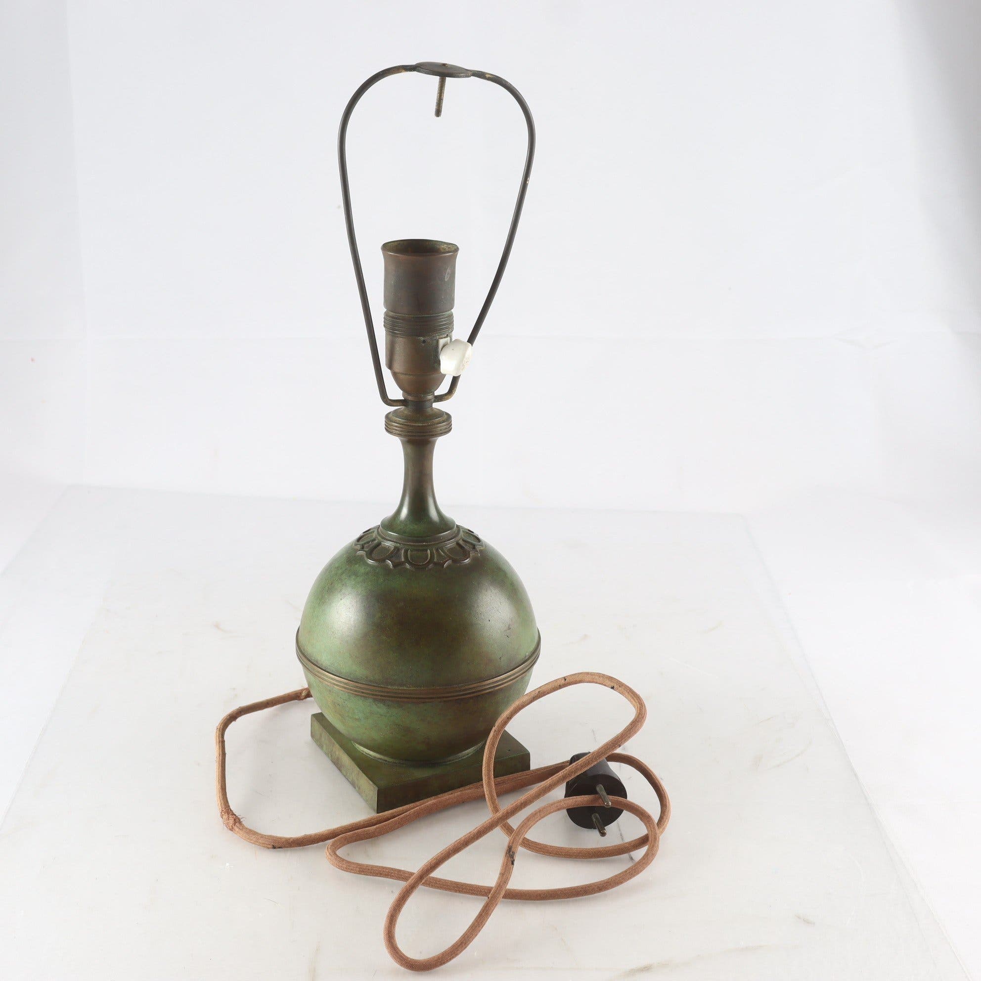 Bordslampa, Brons, GAB, Art Deco. Samfraktas ej.