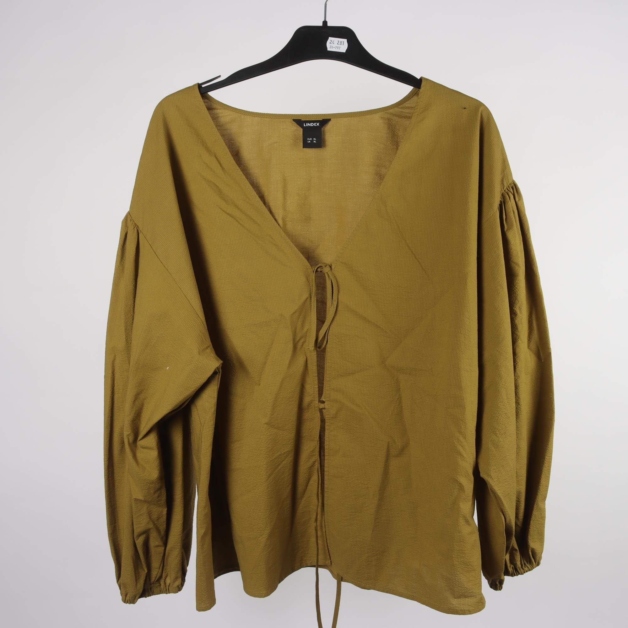 Blus, Lindex, stl. XL