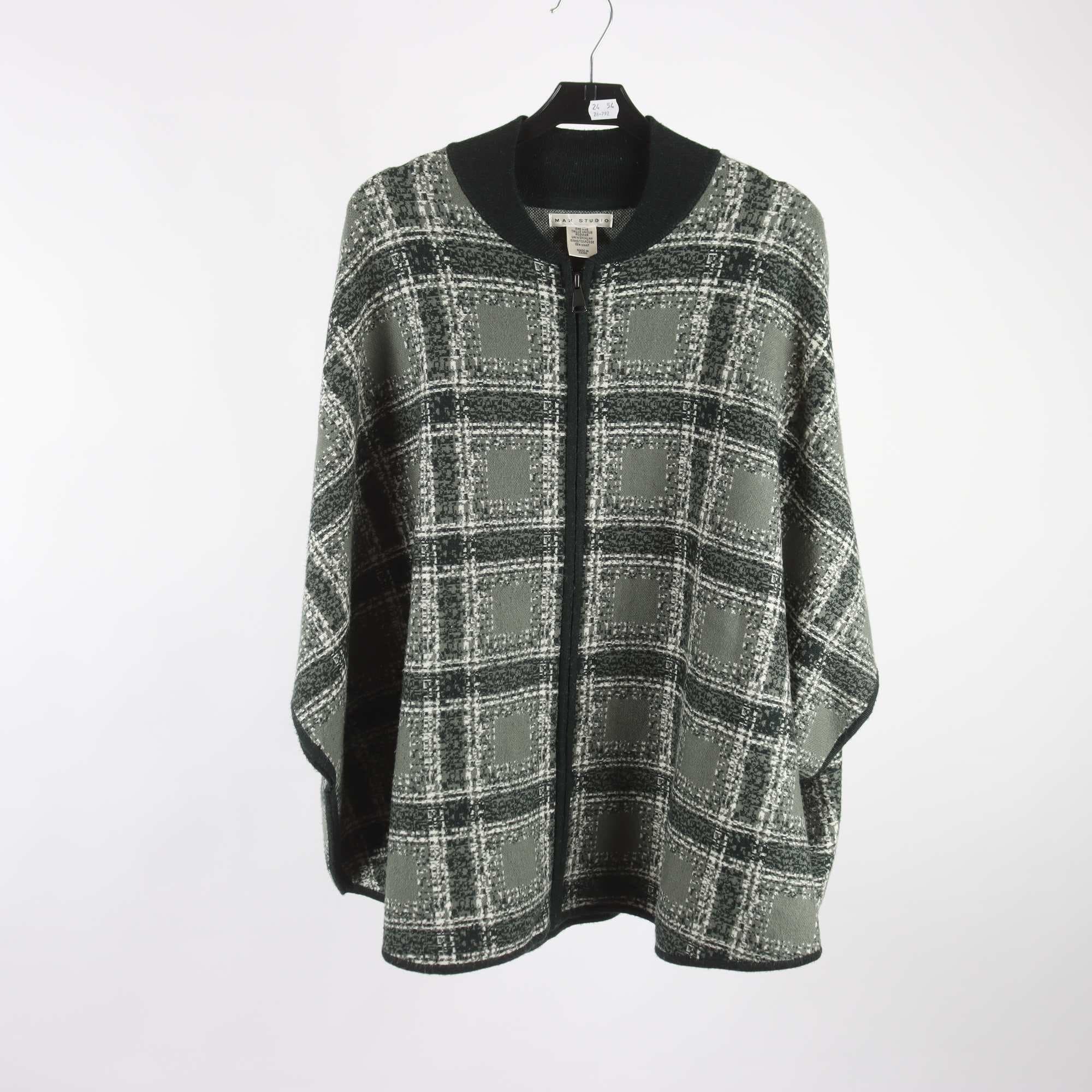 Stickad poncho, Max Studio, one size
