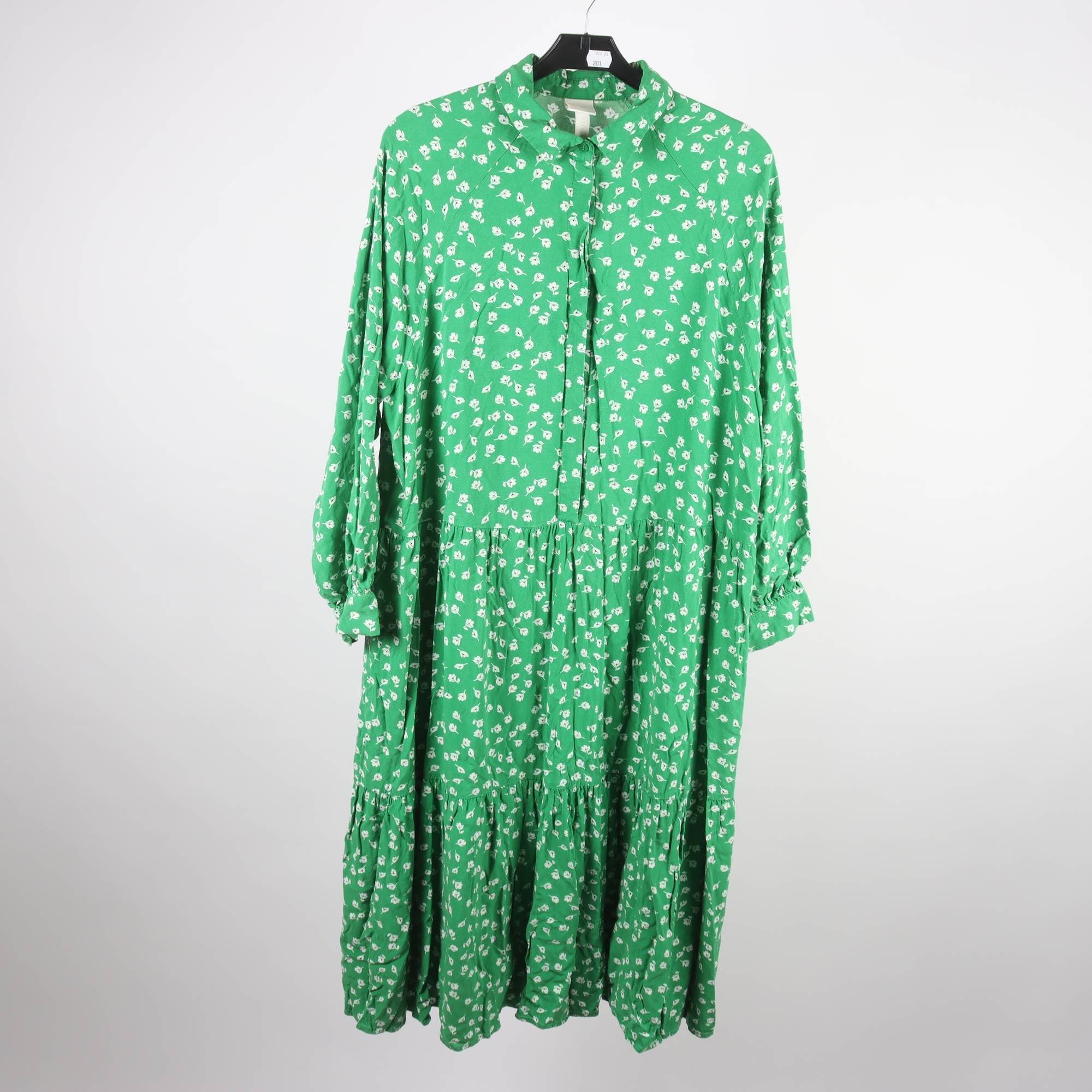 Klänning, H&M, grön, vit, blommig, stl. M