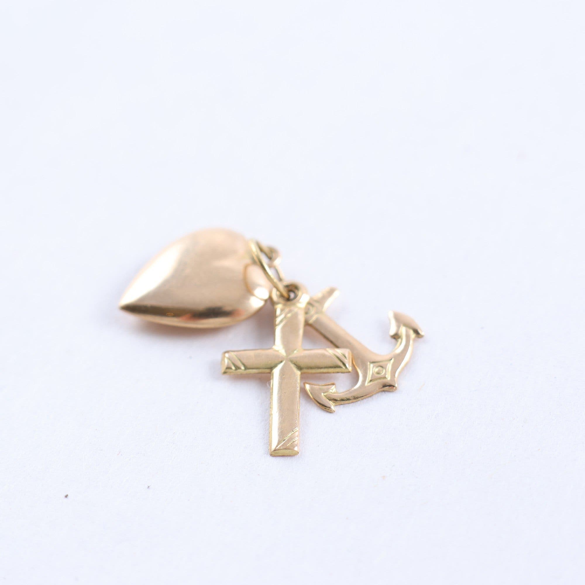 Hängsmycke, Kors, hjärt & ankare, Guld 18 K