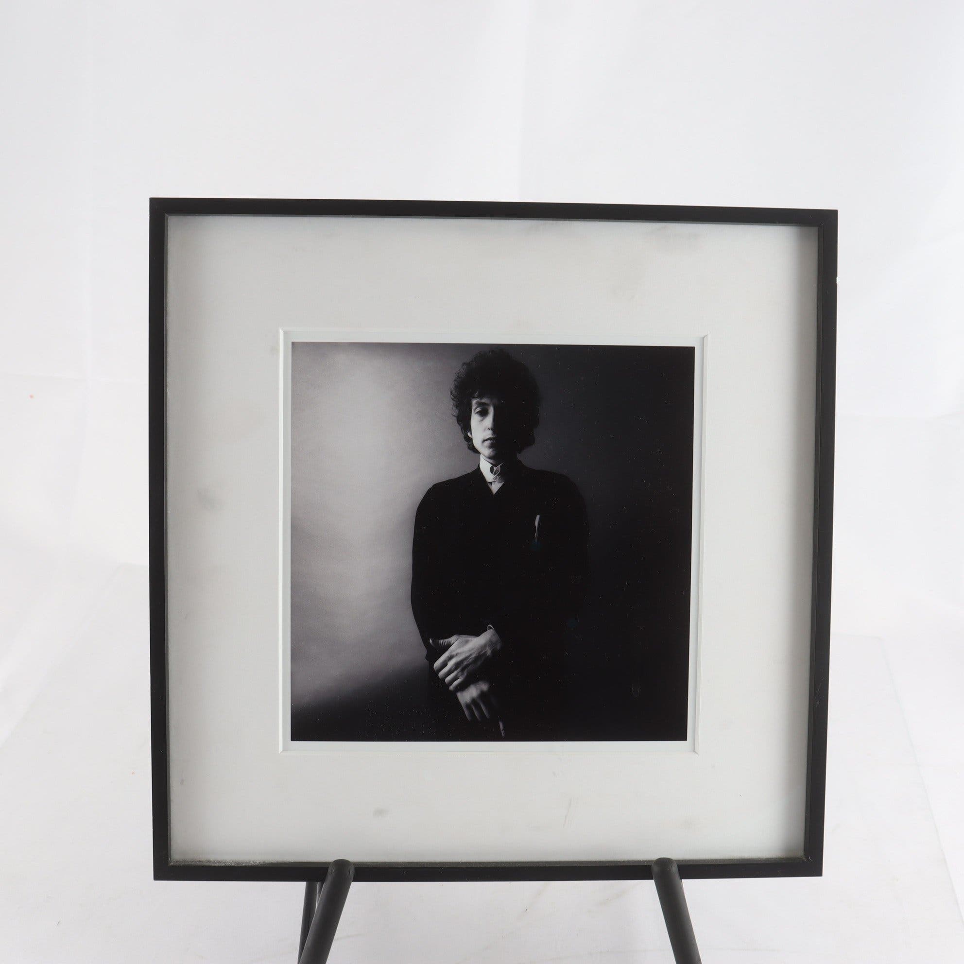 Fotografi föreställande Bob Dylan, inramat. Samfraktas ej.