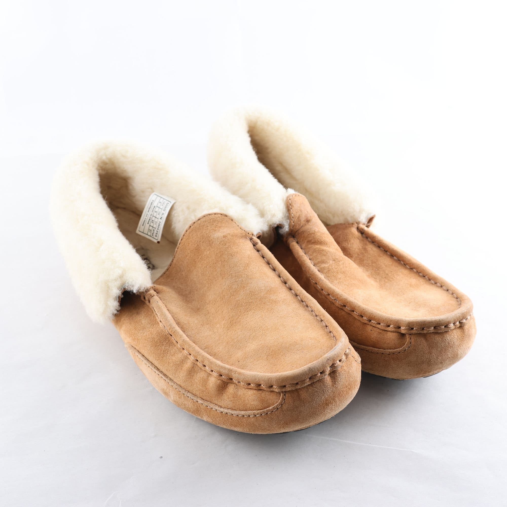 Tofflor, UGG, läder, stl. 42