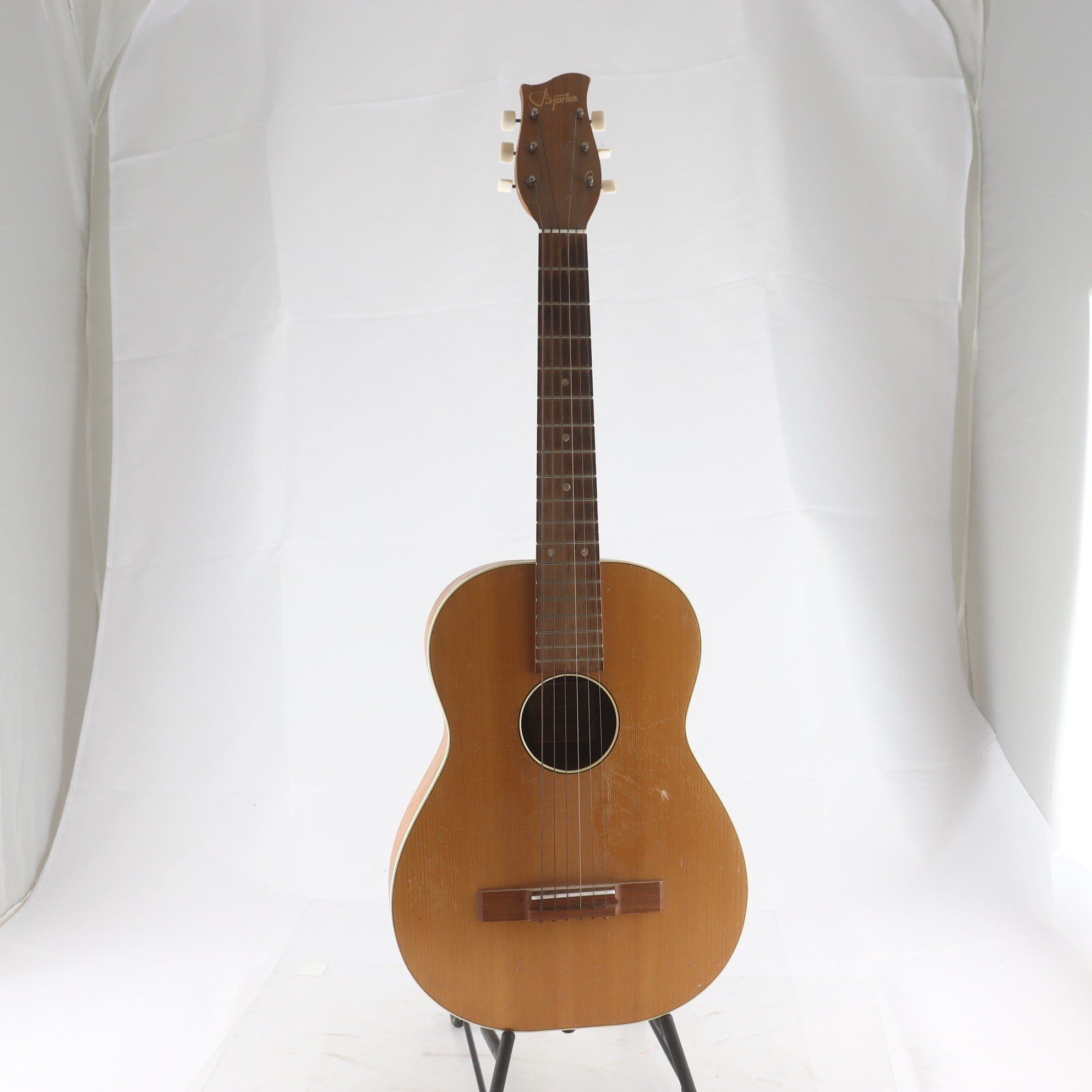 Akustisk gitarr, Bjärton. Endast avhämtning.