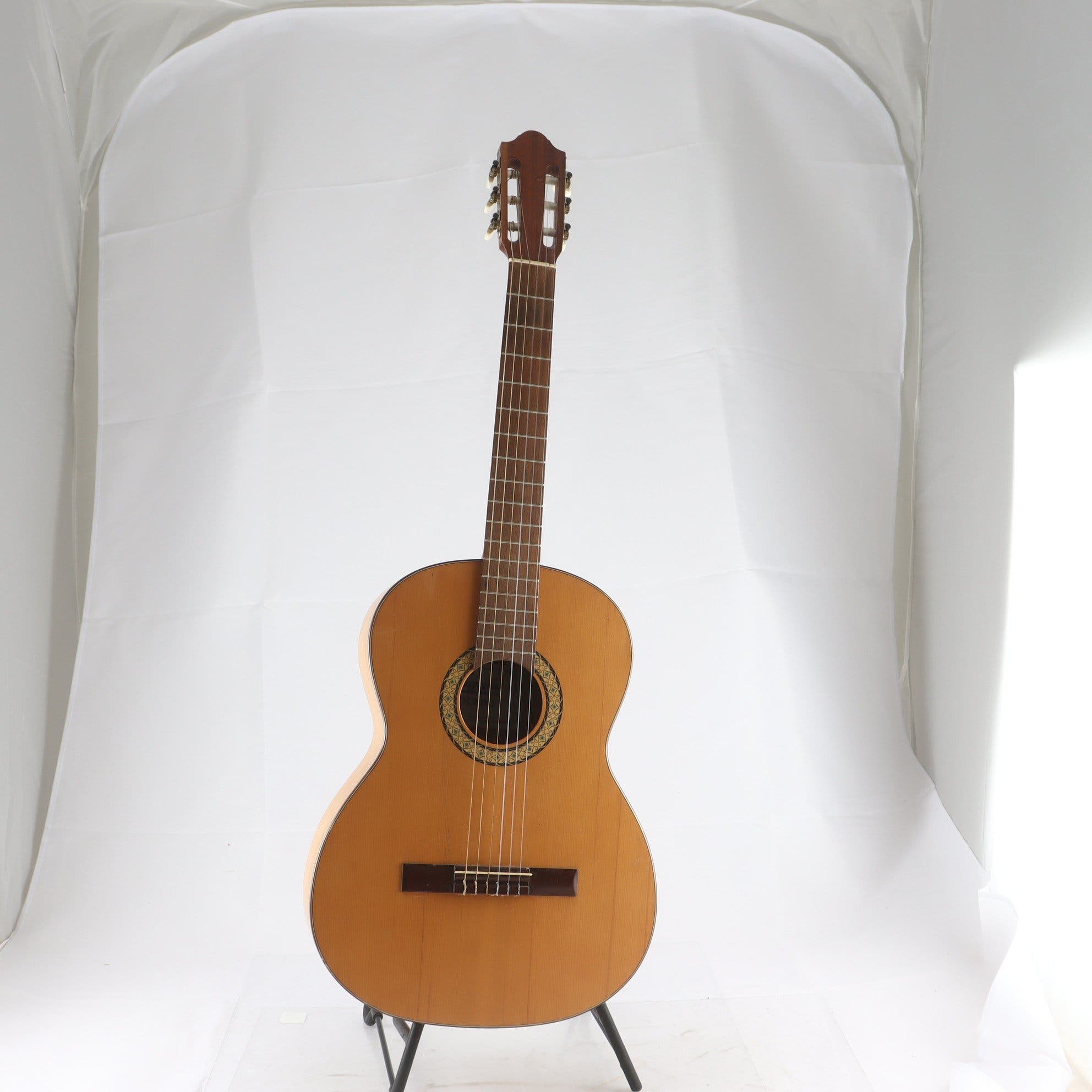 Akustisk gitarr, Lugnås Toledo. Endast avhämtning.