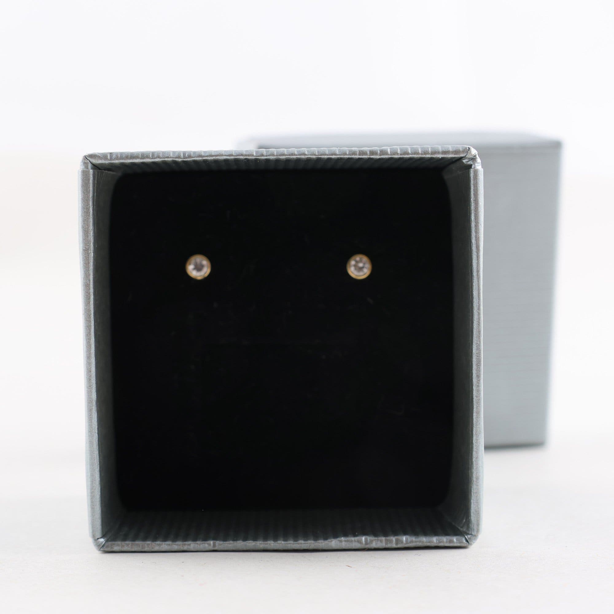 Örhängen, studs, guld 18K, stenar, brv: 0.3g