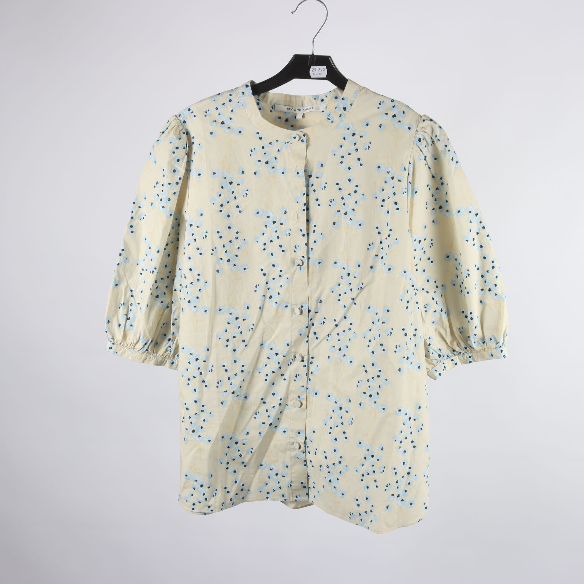 Blus, Second Female, stl. L