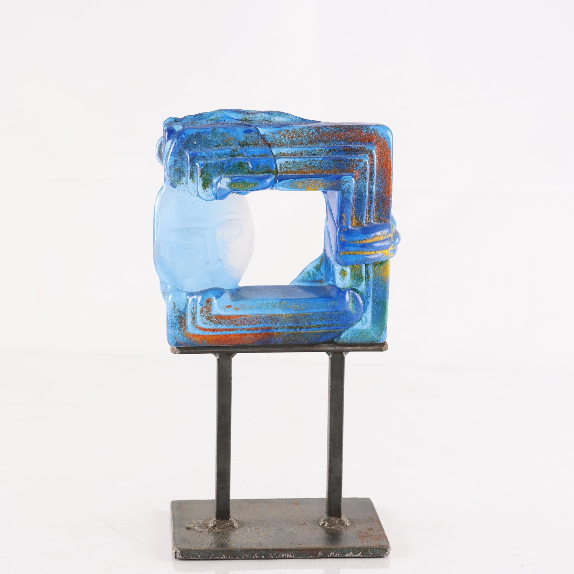 Skulptur, Kosta Boda, Kjell Engman, glas och metall, signerad. Samfraktas ej.
