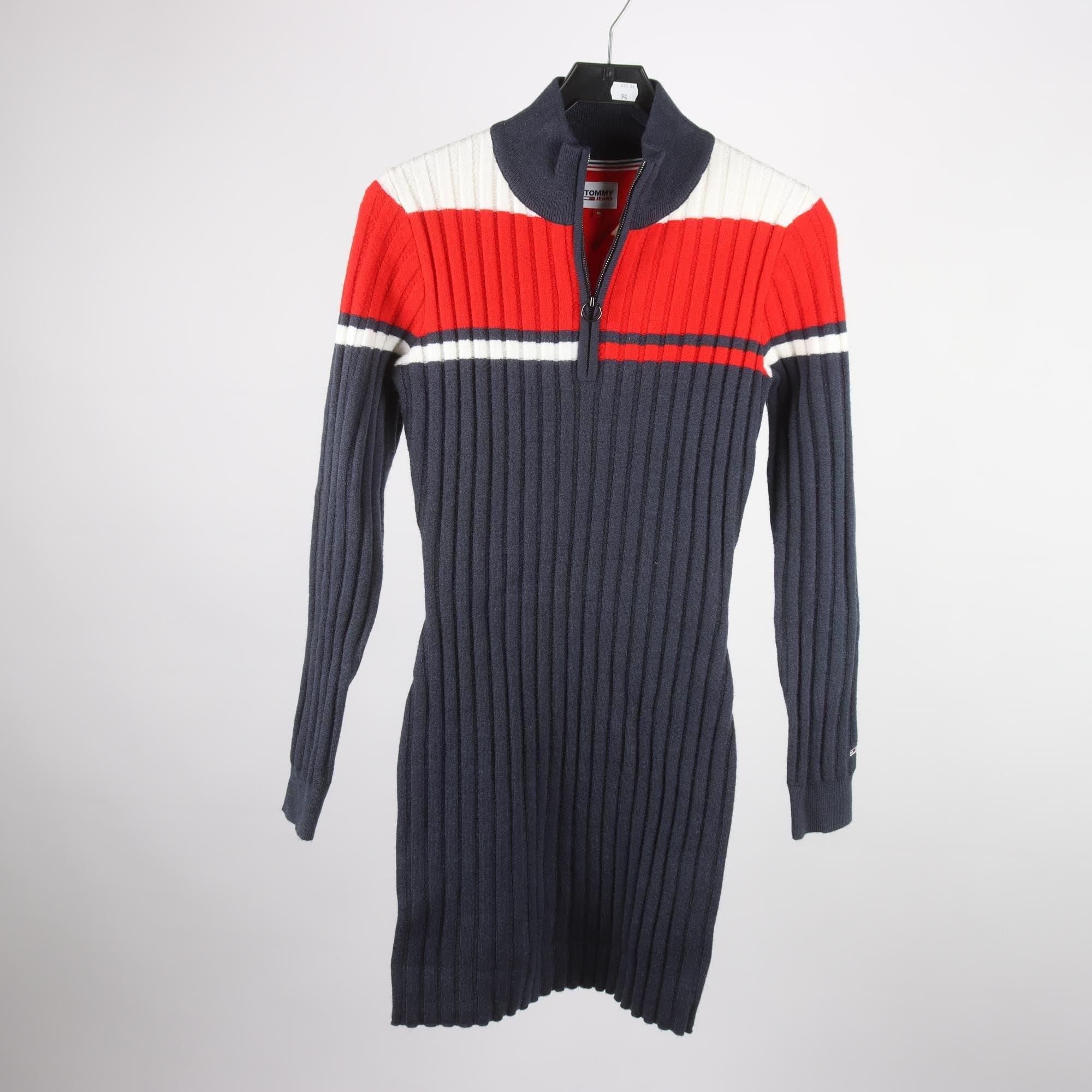Stickad klänning, Tommy Hilfiger, blå, vit, röd, stl. M